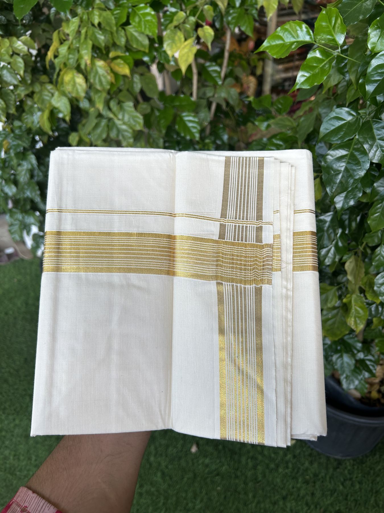 20% Discount ! KaithariKada Balaramapuram - 100% Pure Cotton Off White - (Unbleached) Double Mundu/Dhoti - 100X80 - 1.5 inch Gold Kasav Striped Kara - 2 KK5340 VIN