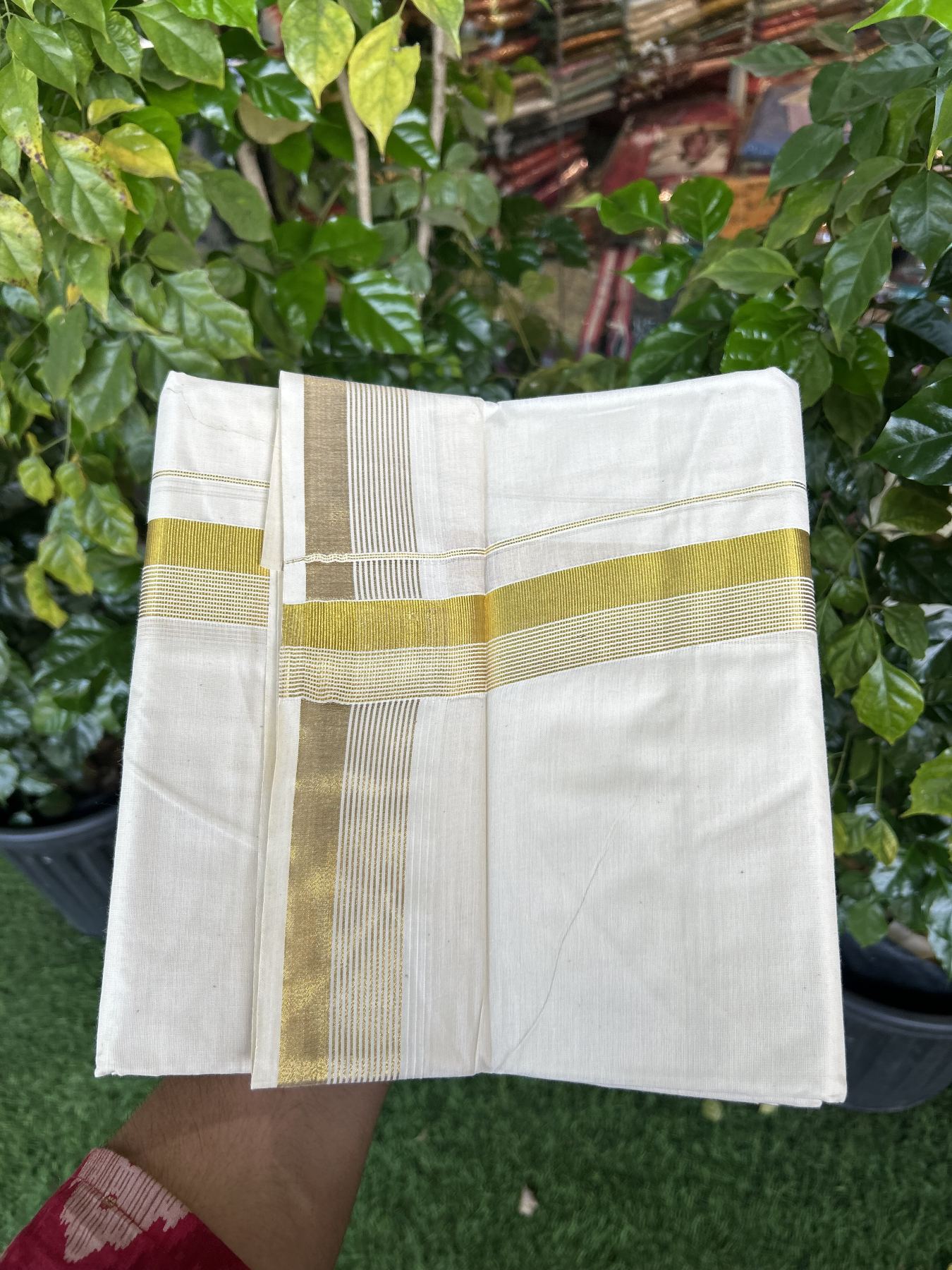 20% Discount ! KaithariKada Balaramapuram - 100% Pure Cotton Off White - (Unbleached) Double Mundu/Dhoti - 100X80 - 1.5 inch Gold Kasav Striped Kara - 1 KK5340 VIN