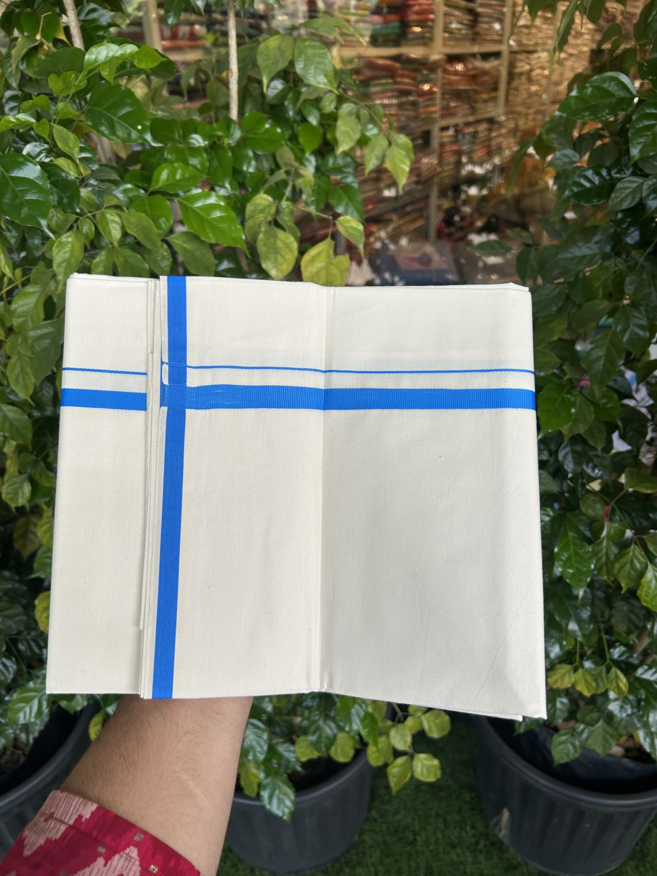 10% Discount ! KaithariKada Balaramapuram 100% Cotton Single Off white (Unbleached) Mundu/Dhoti - 40s - 1 cm Blue Kara (2 meter / 4 muzham) - 4 KK5339 MC