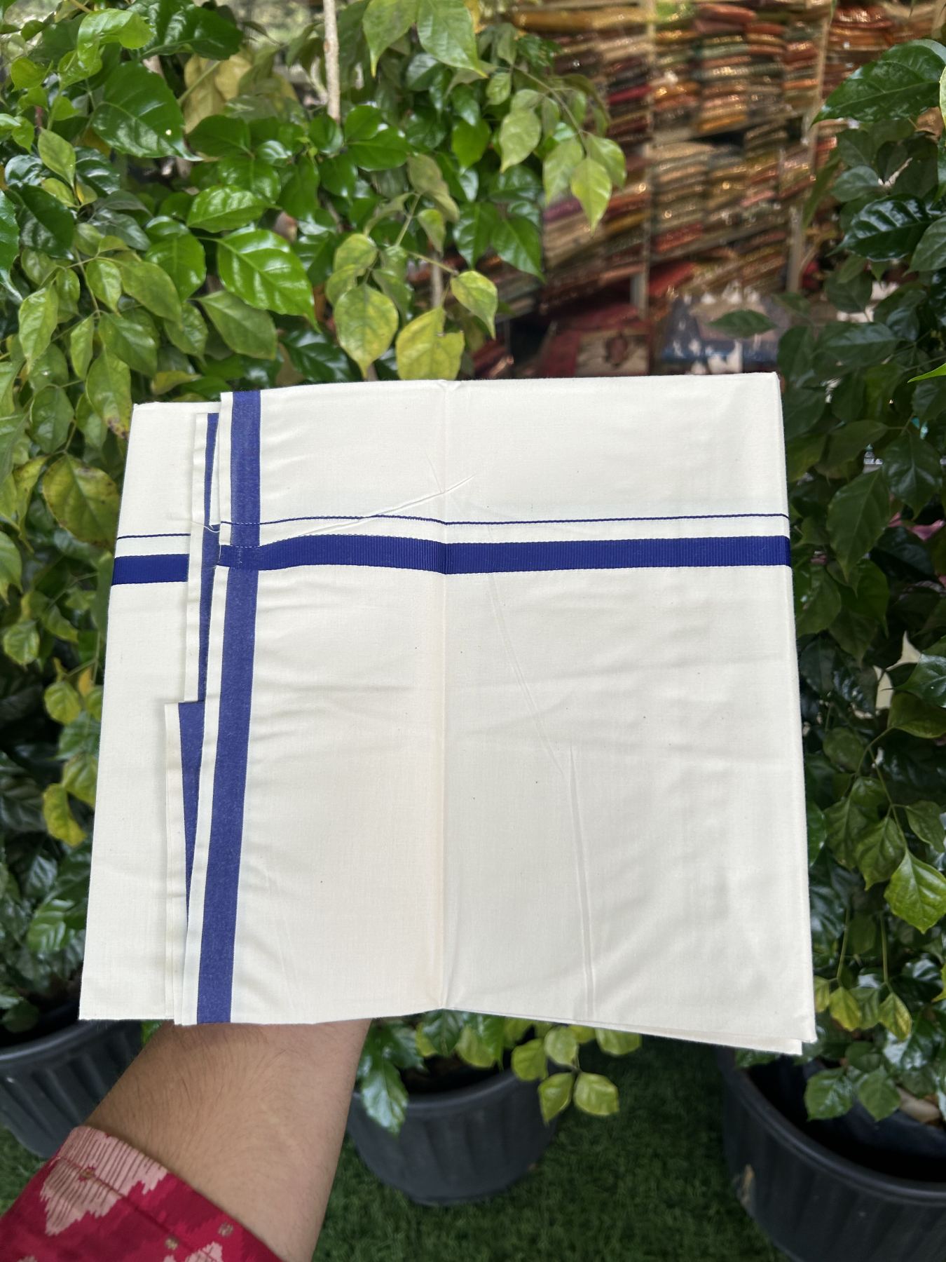 10% Discount ! KaithariKada Balaramapuram 100% Cotton Single Off white (Unbleached) Mundu/Dhoti - 40s - 1 cm Navy Blue Kara (2 meter / 4 muzham) - 2 KK5339 MC