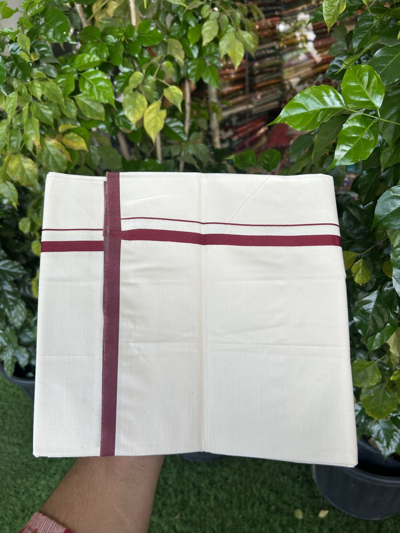 10% Discount ! KaithariKada Balaramapuram 100% Cotton Single Off white (Unbleached) Mundu/Dhoti - 40s - 1 cm Maroon Kara (2 meter / 4 muzham) - 1 KK5339 MC