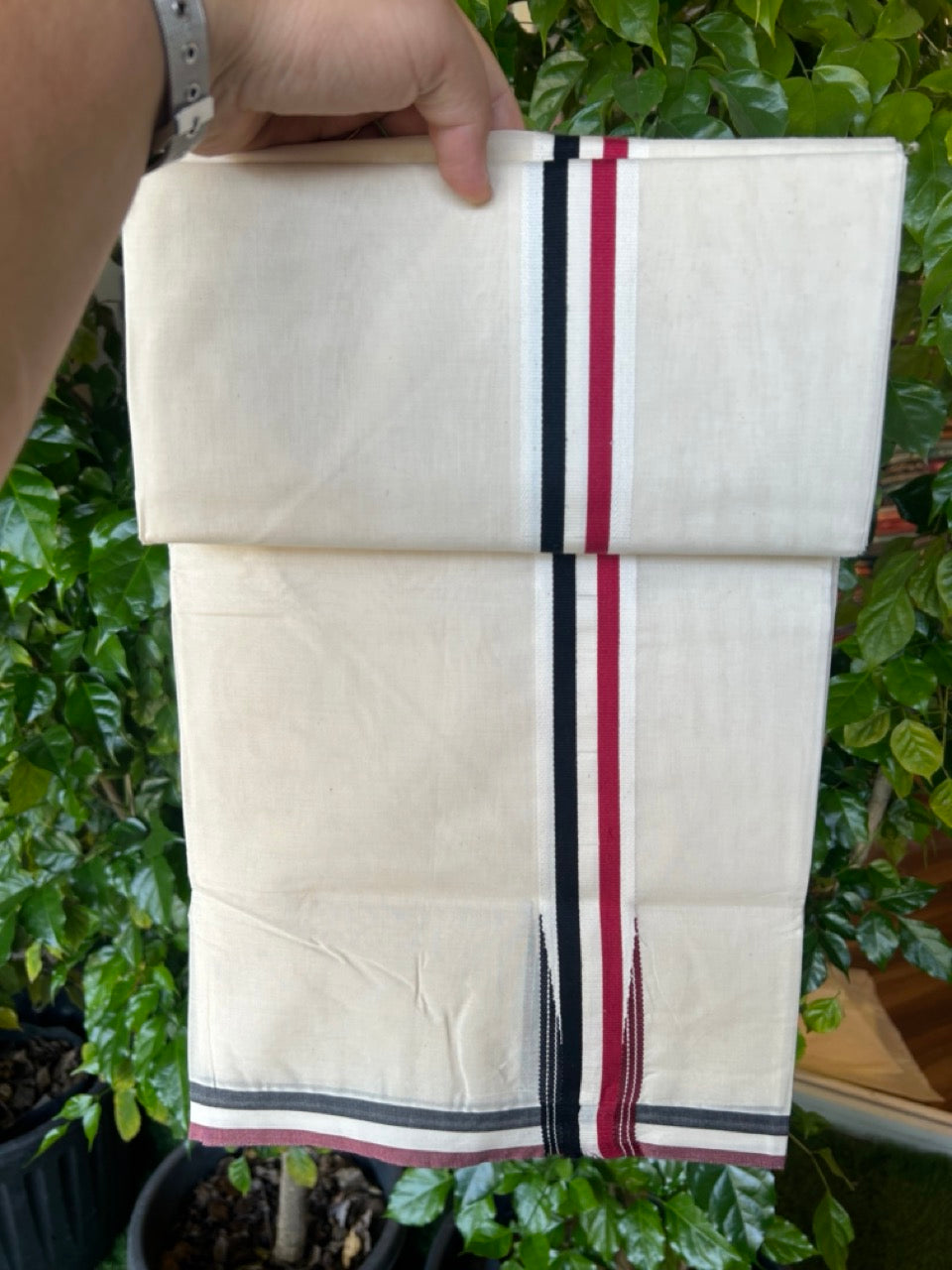 ADMK VESHTI - 20% DISCOUNT! KaithariKada 100% Cotton off white Double - (Unbleached) Mundu/Dhoti - 100X100 - 1.5 inch Black White & Maroon Red Wings Chutty kara - 5KK5226 ASH