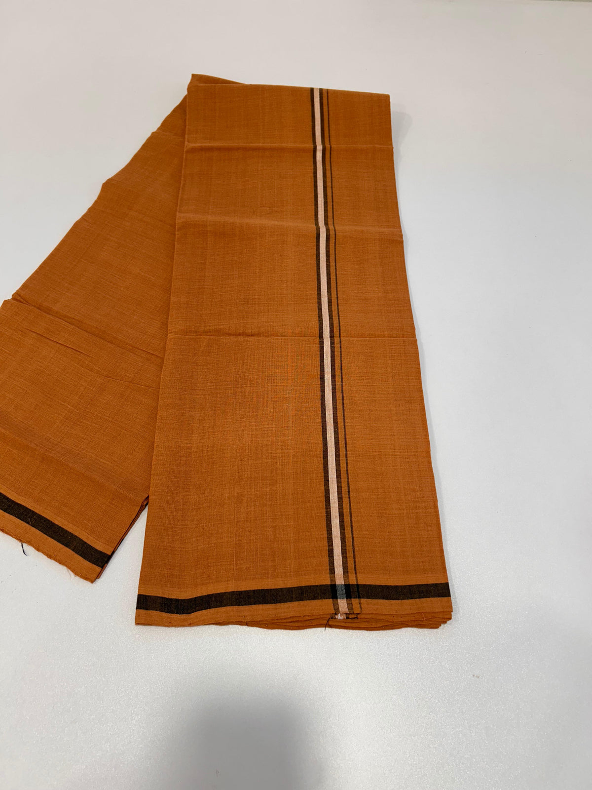 Kerala Handloom Single Kaily/Lungi - KaithariKada 100% Pure Cotton - 40s - 1.5 cm White & Black Shaded Kara With Kavi Colour Body - (2 meter / 4 muzham) - 36 KK8081 ELA