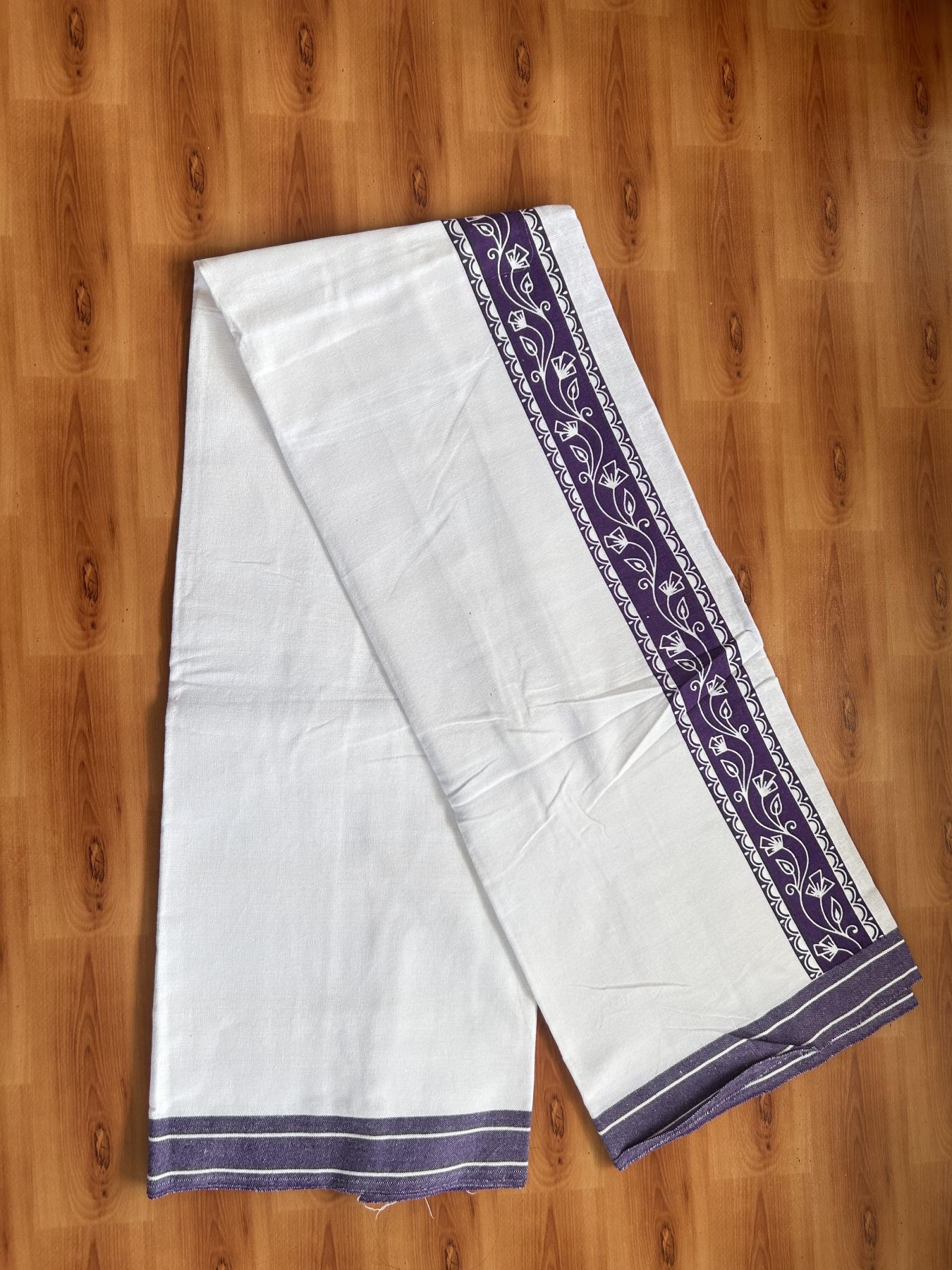 Kaitharikada - Single Kaily / Lungi - Mixed Cotton - 40s twisted - 2.25 inch Violet Printed Design kara with White colour body (2 meter / 4 muzham) - 30 KK8055 SAT