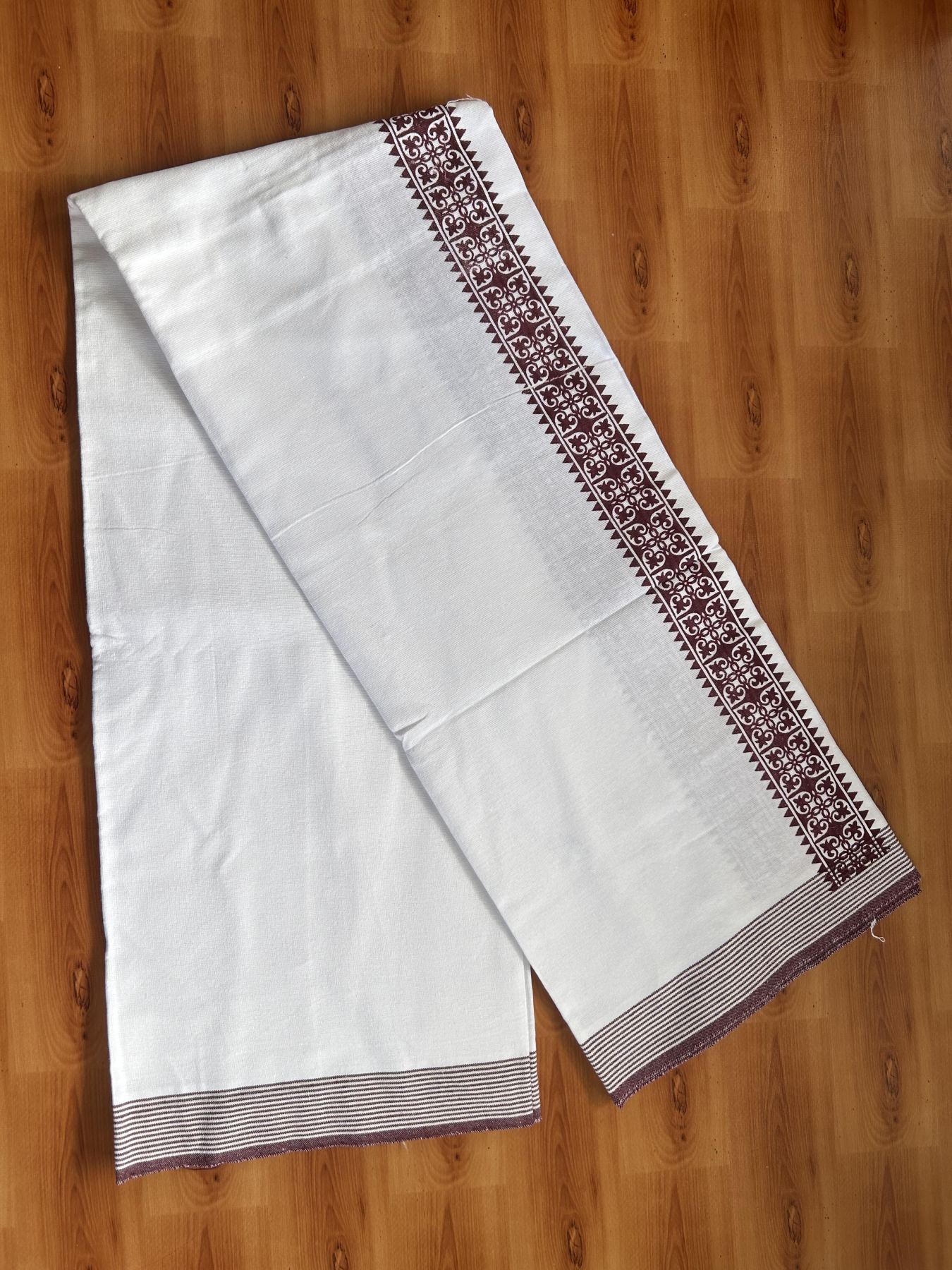 Kaitharikada - Single Kaily / Lungi - Mixed Cotton - 40s twisted - 2 inch Brown Printed Design kara with White colour body (2 meter / 4 muzham) - 28 KK8055 SAT