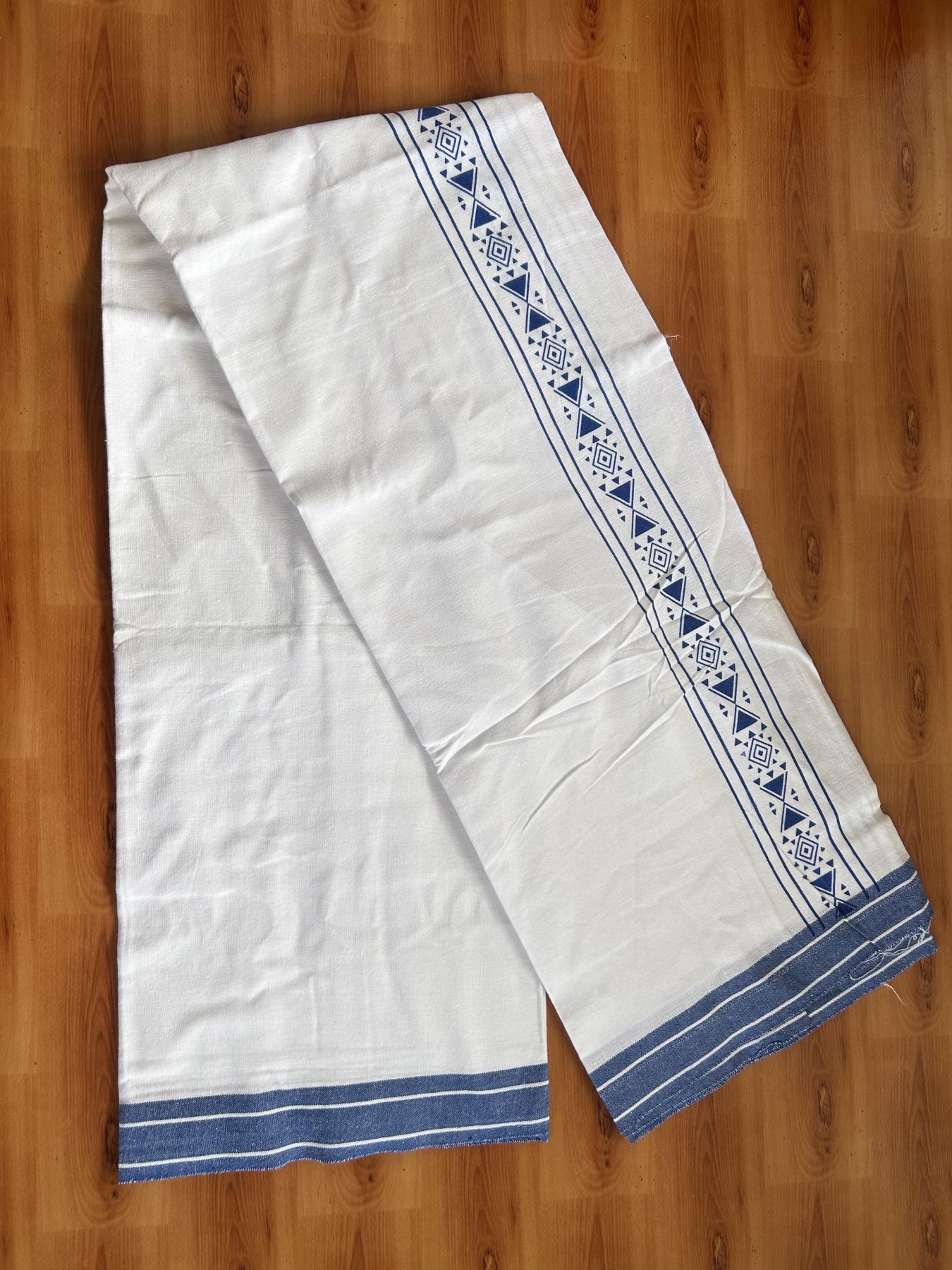 Kaitharikada - Single Kaily / Lungi - Mixed Cotton - 40s twisted - 2 inch Blue Printed Design kara with White colour body (2 meter / 4 muzham) - 23 KK8055 SAT