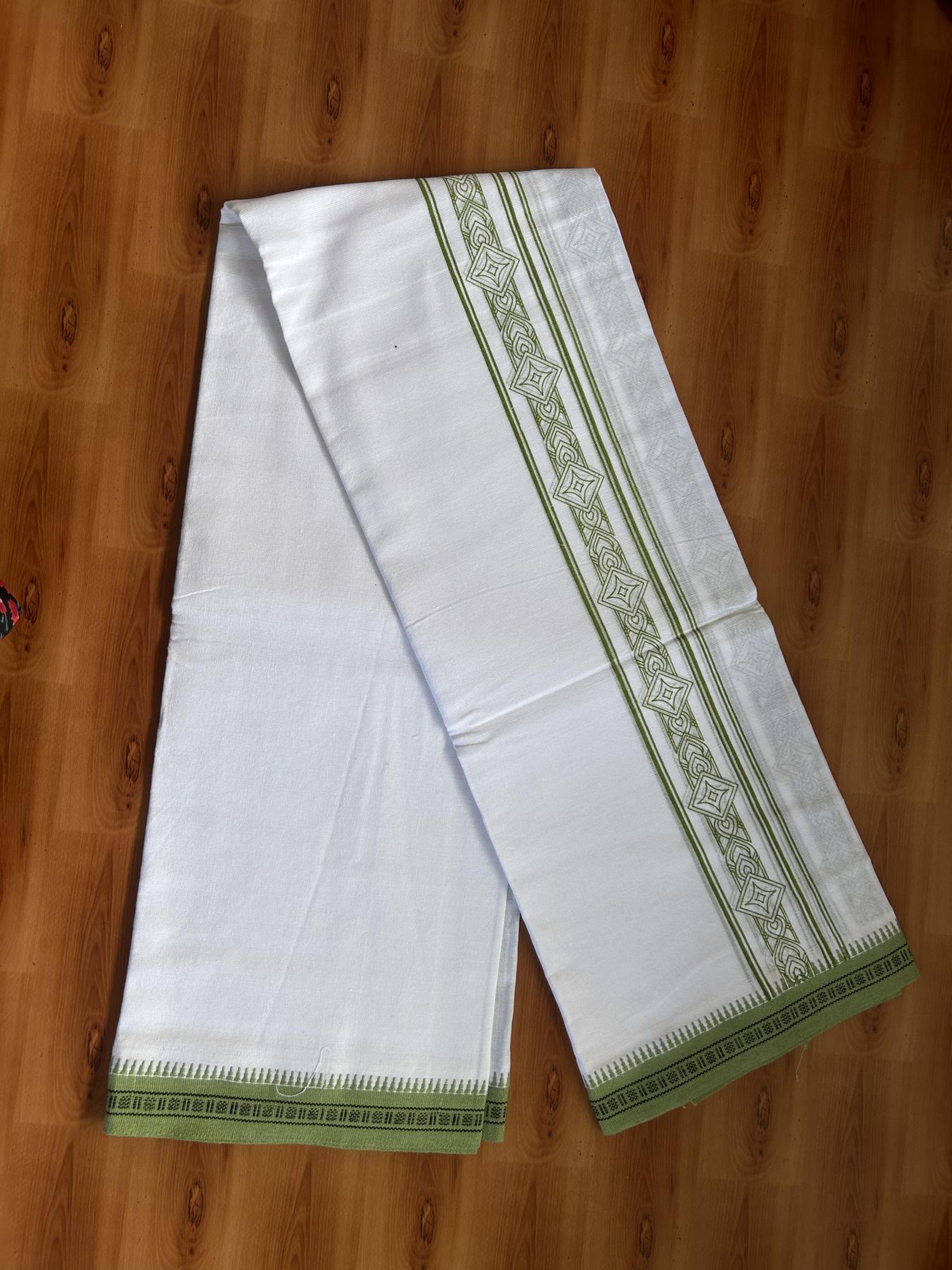 Kaitharikada - Single Kaily / Lungi - Mixed Cotton - 40s twisted - 2.5 inch Light Green Printed Design kara with Kuppadam Border  White colour body (2 meter / 4 muzham) - 35 KK8055 SAT