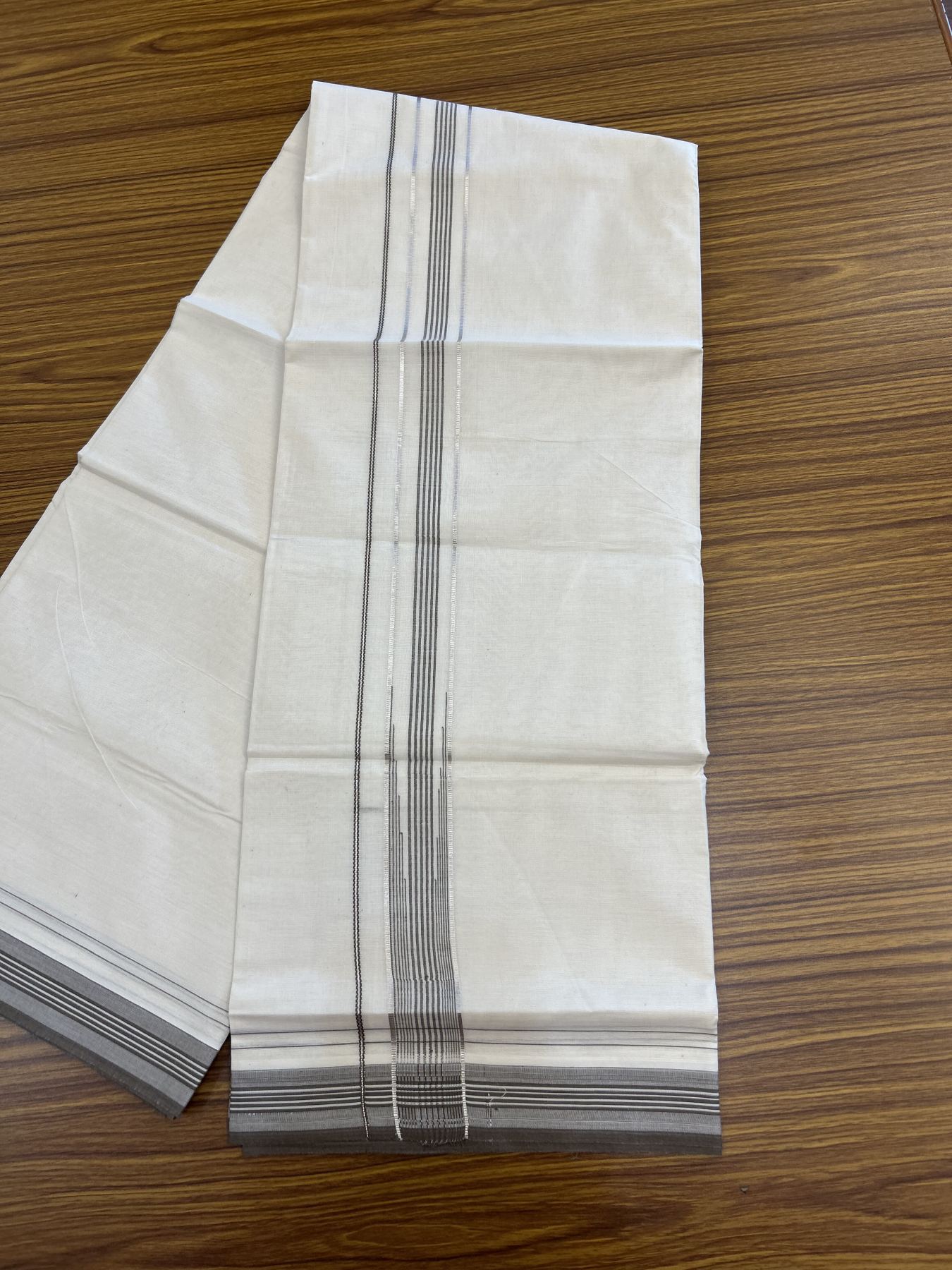 20% Discount ! KaithariKada Balaramapuram 100% Cotton Double Off White - (Unbleached) - Mundu / Dhoti- 100x80 -  1.25 inch Puliyilakkara Silver Kasav & Brown shaded striped chutty Kara - 4 mtr (8.5 Muzham) - 34 KK5340 VIN