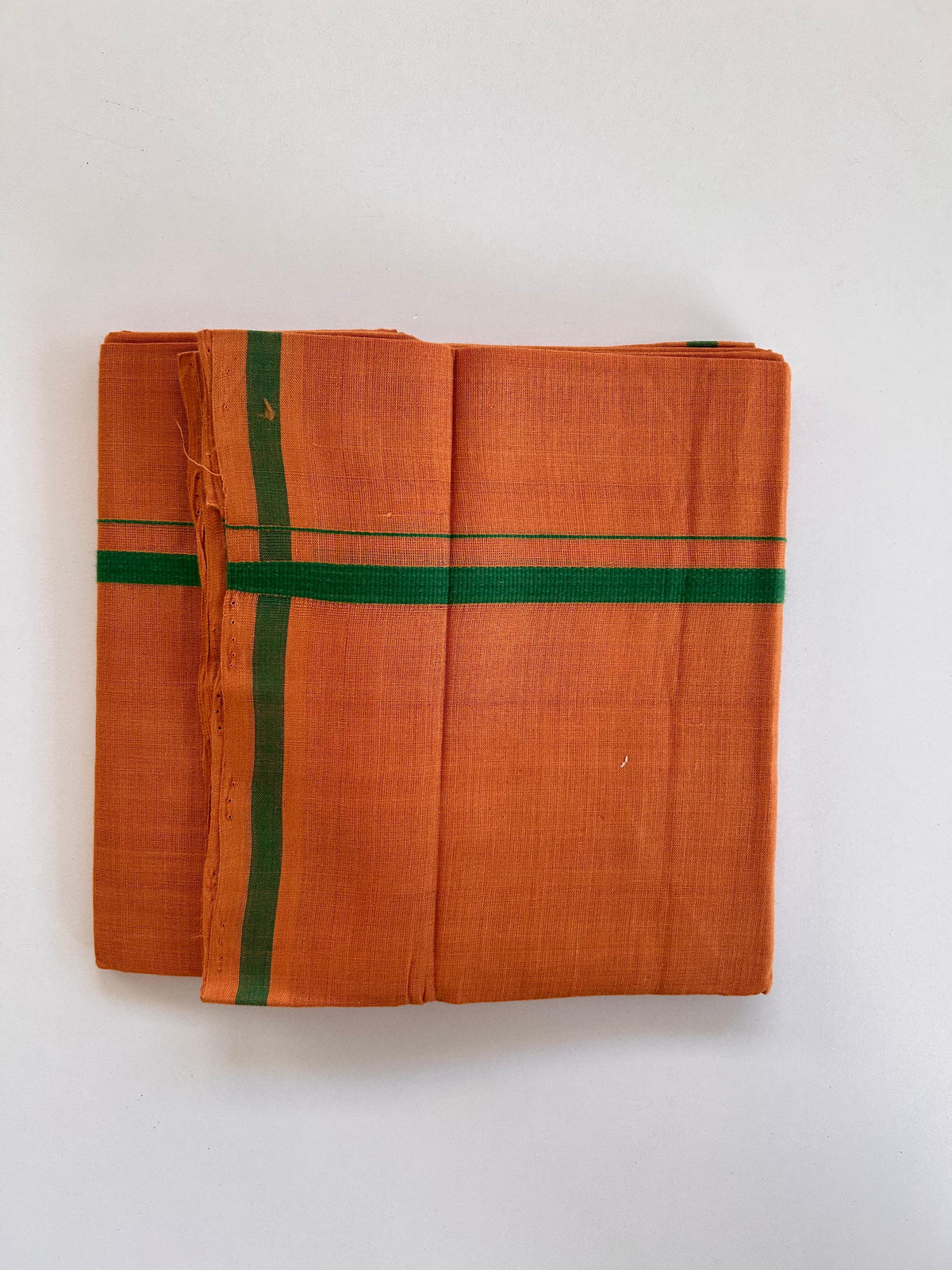 Kerala Handloom Single Kaily/Lungi - KaithariKada 100% Pure Cotton - 40s - 1 cm Green Kara With Kavi Colour Body - (2 meter / 4 muzham) - 45 KK8081 ELA