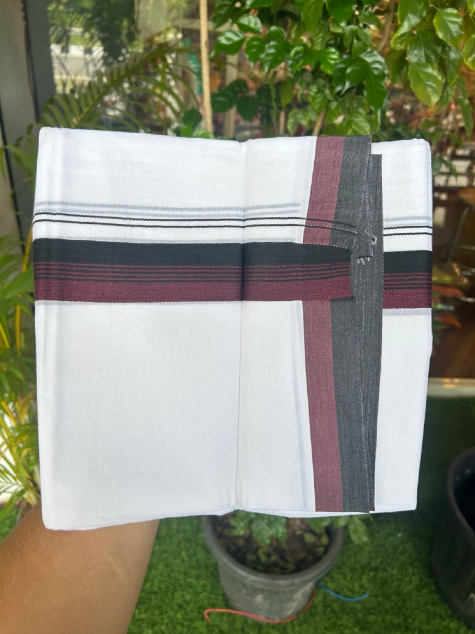 20% Discount ! Kaitharikada Balaramapuram 100% Cotton PURE WHITE Double Mundu/Dothi - 100x80 - 1.5 inch Black & Dark Maroon Shaded Striped Kara - 39KK5182VAS