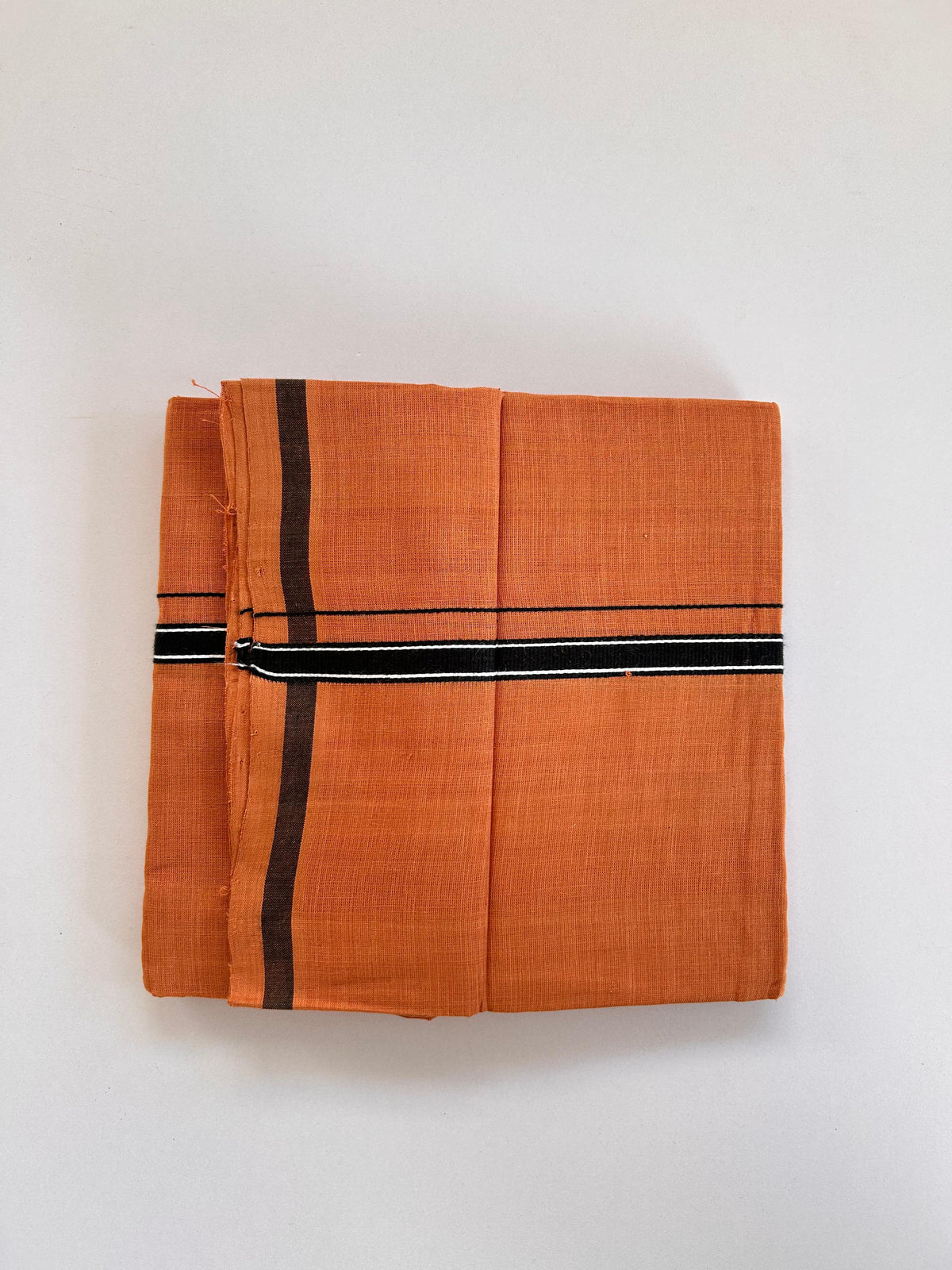 Kerala Handloom Single Kaily/Lungi - KaithariKada 100% Pure Cotton - 40s - 1.5 cm Black & White Kara With Kavi Colour Body - (2 meter / 4 muzham) - 47 KK8081 ELA