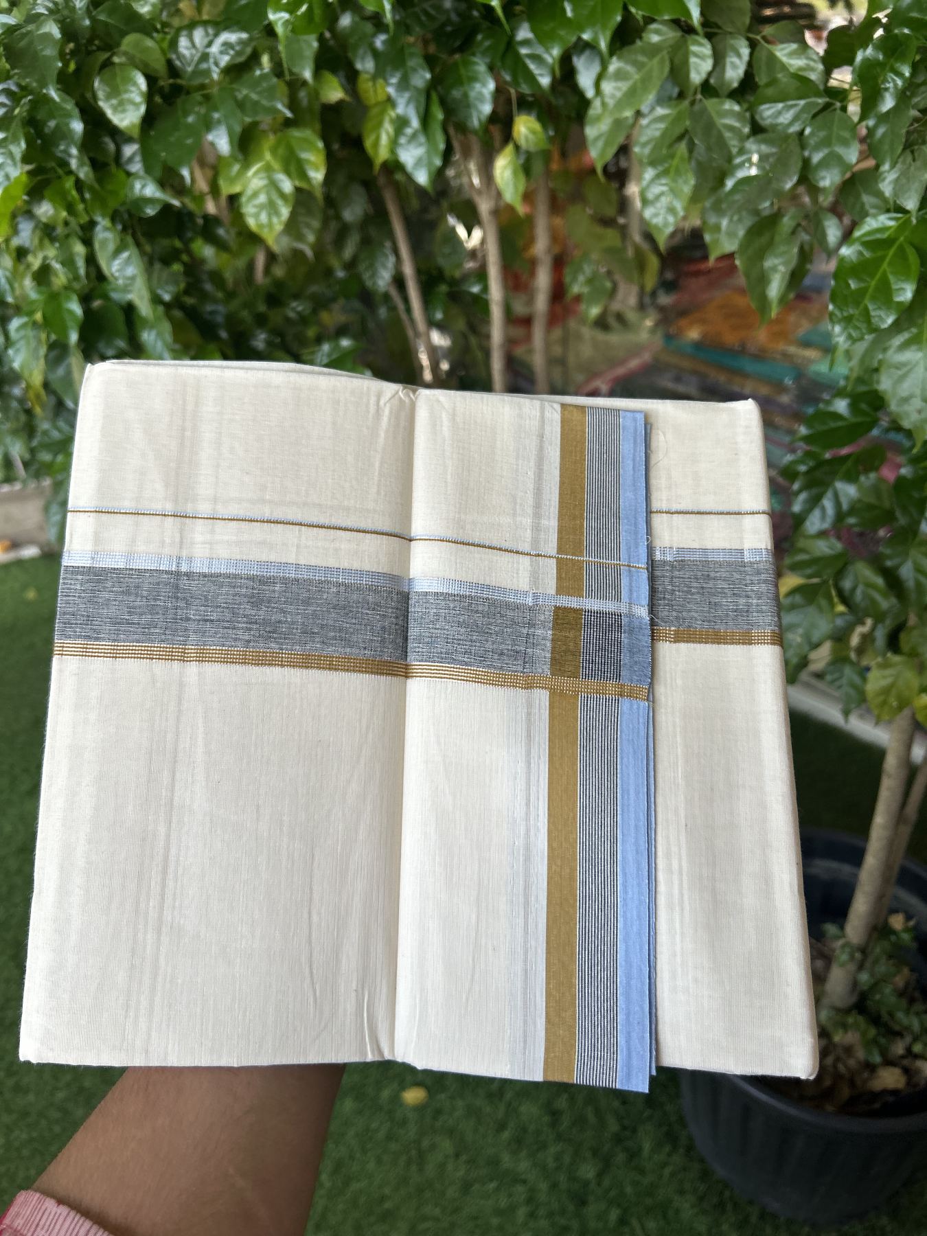 20% Discount ! KaithariKada Balaramapuram 100% Cotton Double Off White - (Unbleached) - Mundu / Dhoti- 100x80 -  1.5 inch Silver Kasav Black Blue & Olive Brown shaded Kara - 4 mtr (8.5 Muzham) - 40 KK5340 VIN