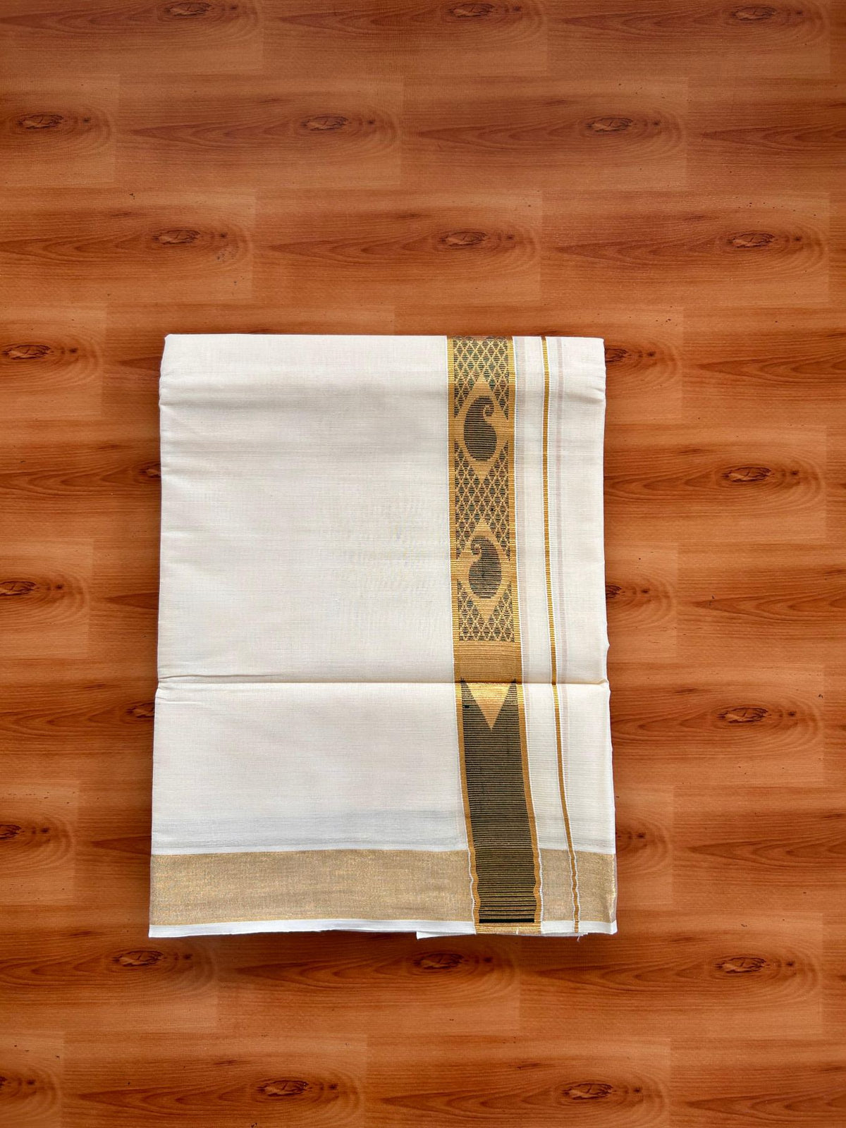 Double Off White (Unbleached) Mund/Dhoti - 20% Discount! KaithariKada Mixed Cotton - 60s - 1.5 inch Dark Green Gold Kasav Jacquard Design Chutty Kara 4 mtr (8.5 Muzham) - 2 KK5520 PMC