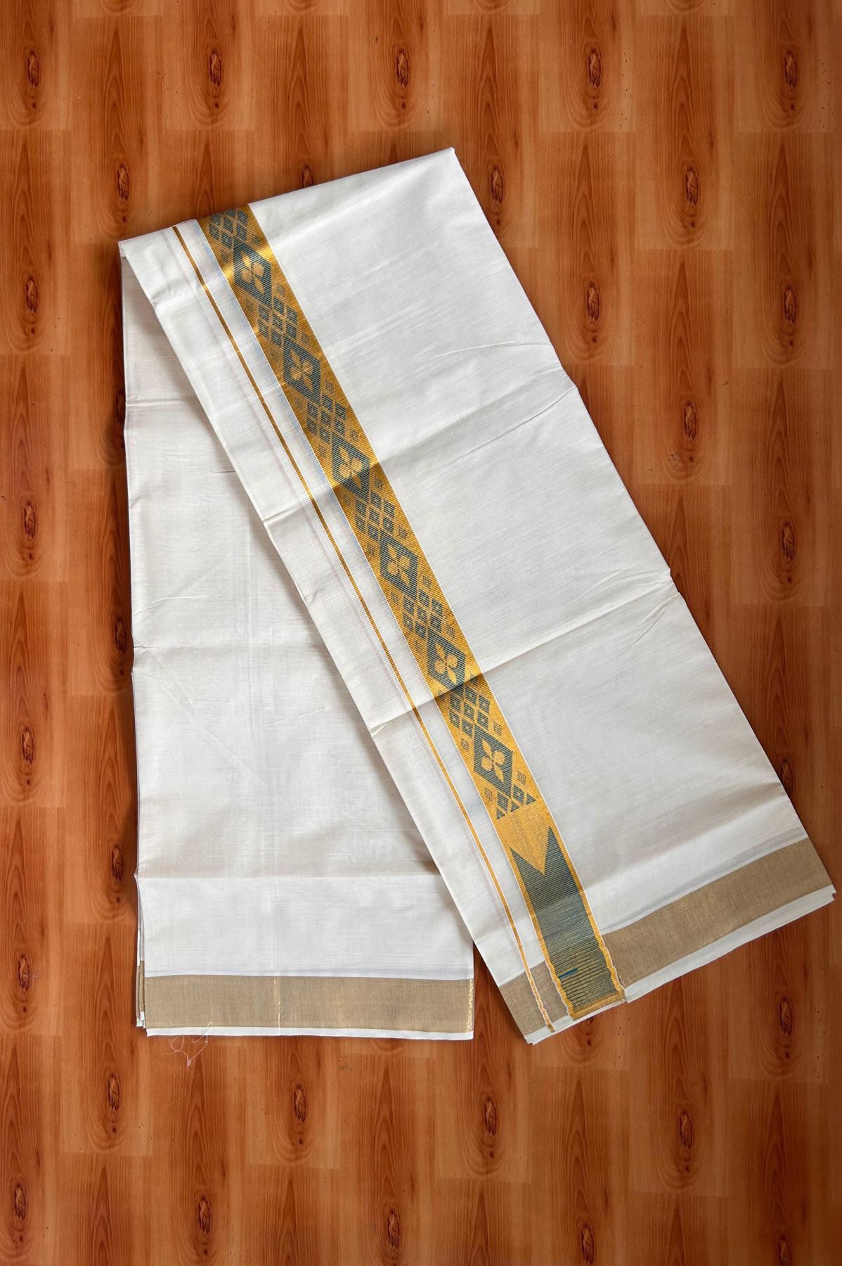 Double Off White (Unbleached) Mund/Dhoti - 20% Discount! KaithariKada Mixed Cotton - 60s - 1.5 inch Peacock Green Gold Kasav Jacquard Design Chutty Kara 4 mtr (8.5 Muzham) - 3 KK5520 PMC
