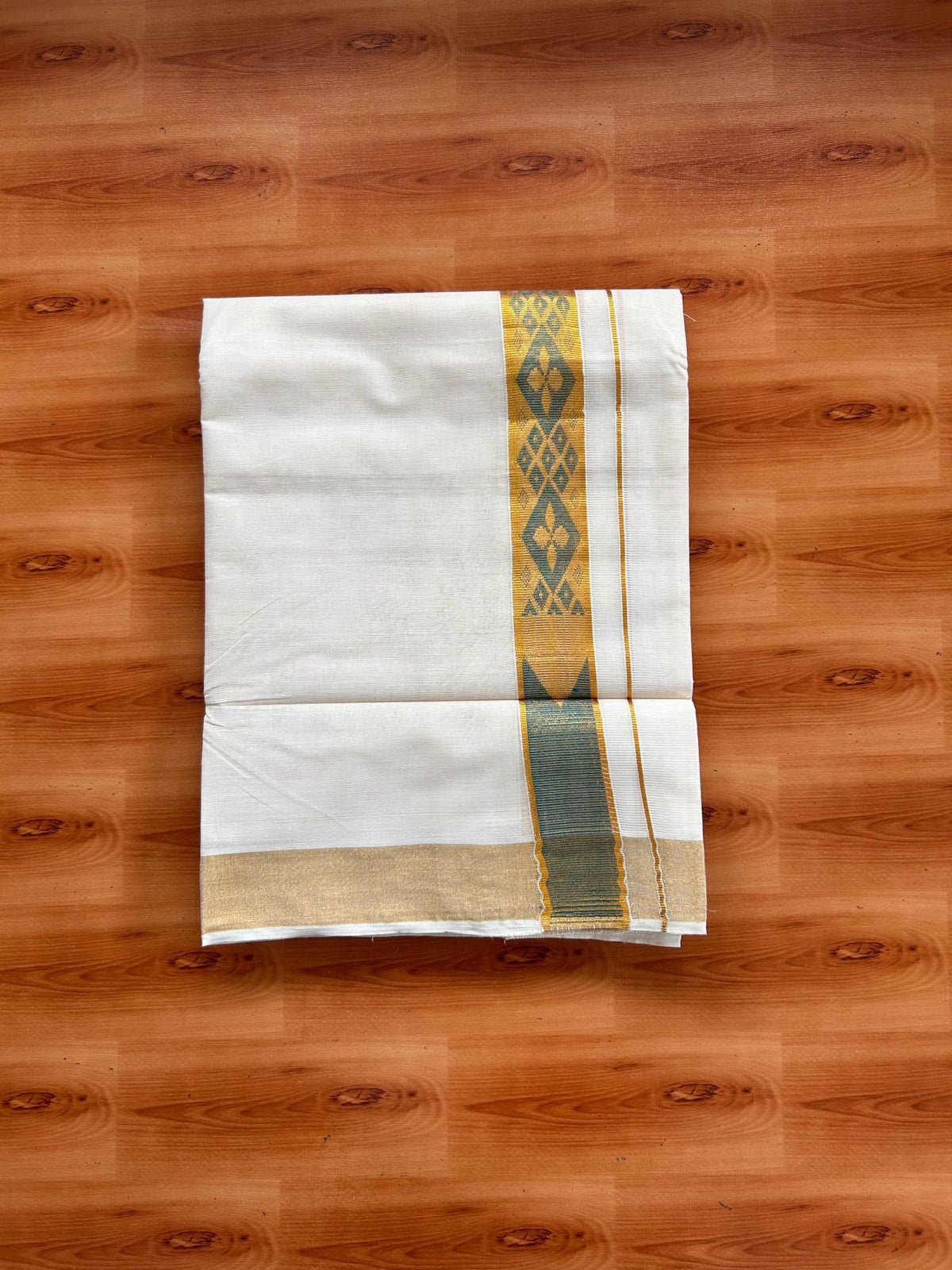 Double Off White (Unbleached) Mund/Dhoti - 20% Discount! KaithariKada Mixed Cotton - 60s - 1.5 inch Peacock Green Gold Kasav Jacquard Design Chutty Kara 4 mtr (8.5 Muzham) - 3 KK5520 PMC