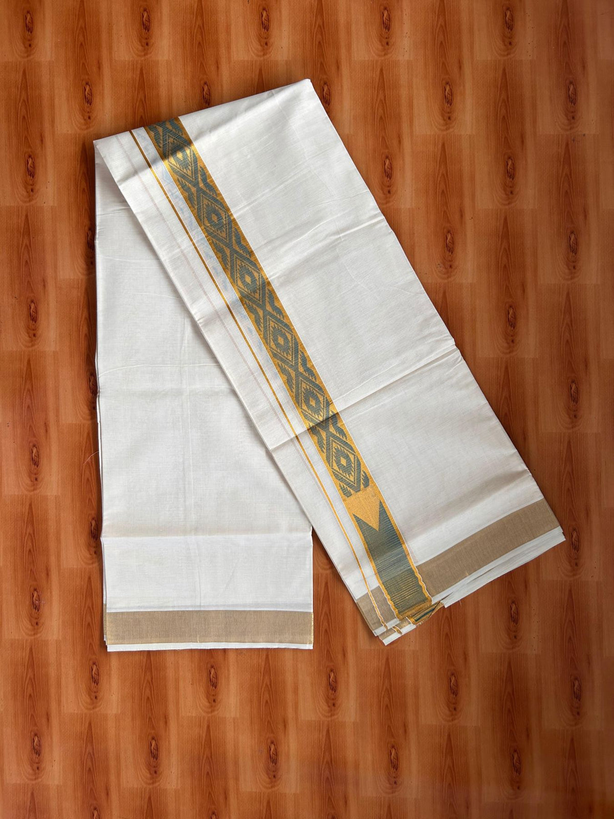 Double Off White (Unbleached) Mund/Dhoti - 20% Discount! KaithariKada Mixed Cotton - 60s - 1.5 inch Peacock Green Gold Kasav Jacquard Design Chutty Kara 4 mtr (8.5 Muzham) - 5 KK5520 PMC