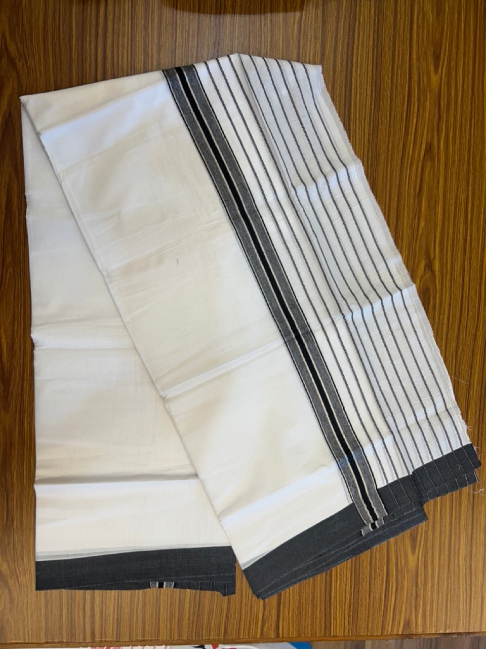 20% Discount ! KaithariKada Balaramapuram 100% Cotton Double Pure White Mundu/Dhoti - 100X80 - 6.5 inch Silver Kasav & Black Stripes kara 3.90 mtr (8 muzham) - 16 KK5305 PMC