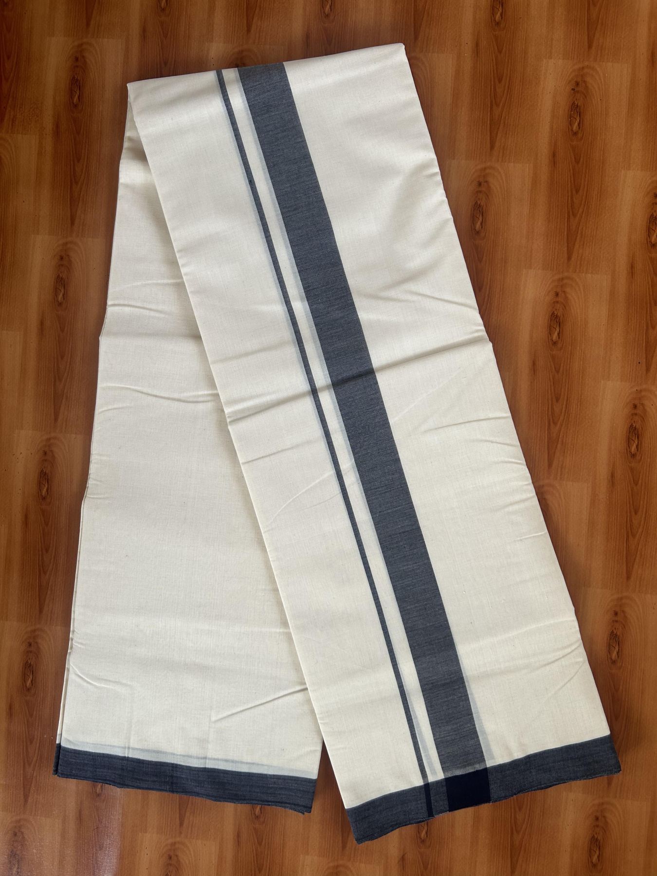 25% Discount! KaithariKada Handloom Millpaav - Kerala Handloom - Cotton Double Mundu/Dhoti Off white (Unbleached) - 80x90 - 1.25 inch Solid Navy Blue Mulloth Kara 3.60 meter (8 Muzham) - 19 KK5383 RAM