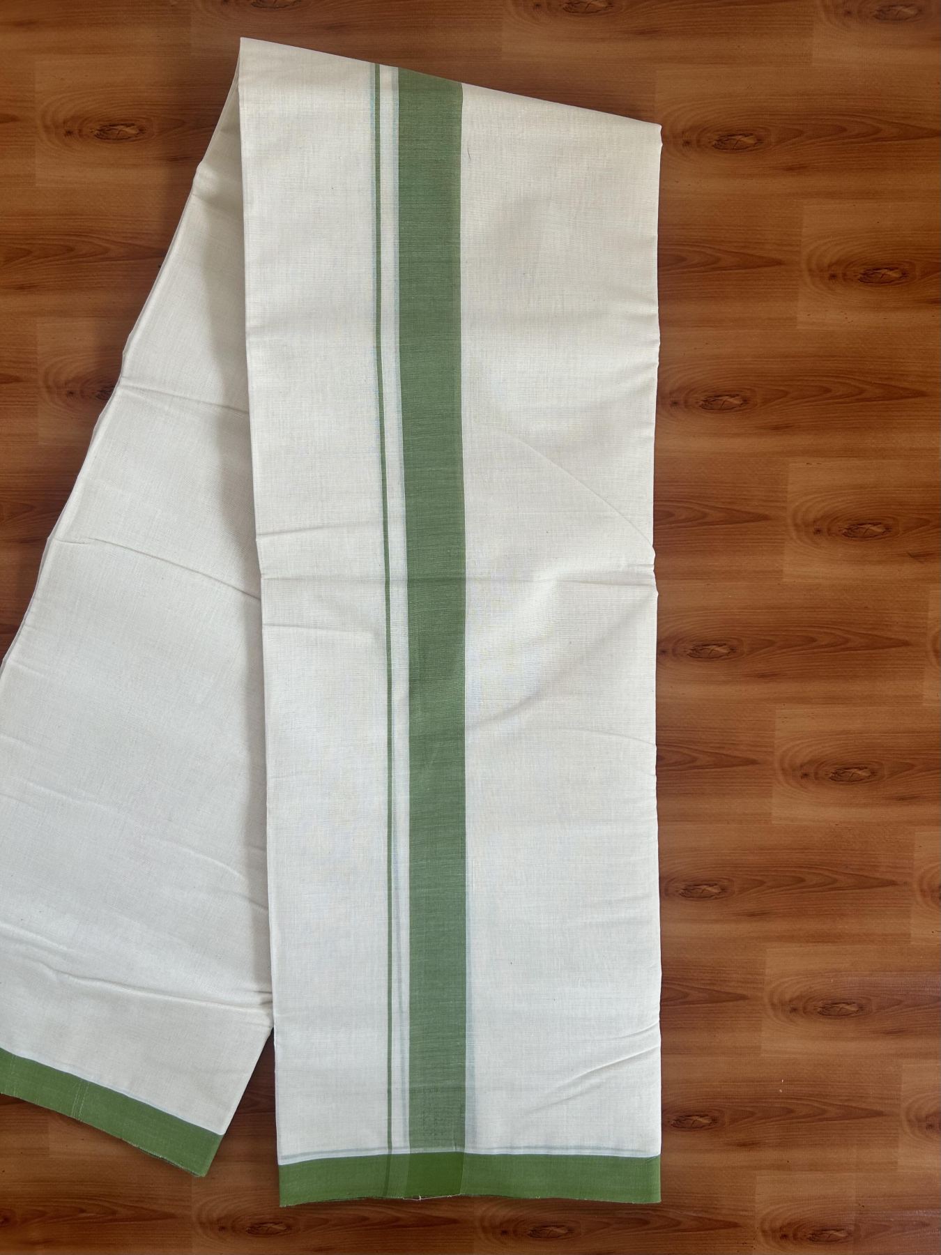 25% Discount! KaithariKada Handloom Millpaav - Kerala Handloom - Cotton Double Mundu/Dhoti Off white (Unbleached) - 80x90 - 1.25 inch Parrot Green Mulloth Kara 3.60 meter (8 Muzham) - 18 KK5383 RAM