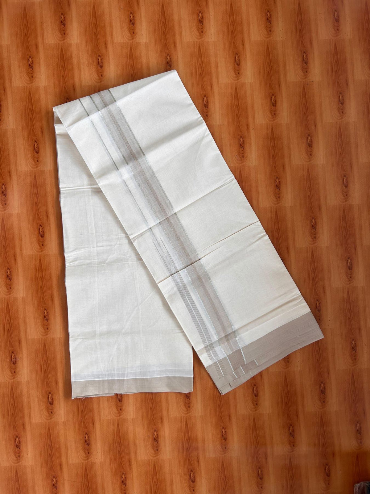 Double Off White (Unbleached) Mundu/Dhoti - 20% Discount! KaithariKada 100% Cotton - 80X90 - 1.5 inch Light Brown Silver Kasav Chutty Kara 4 mtr (8.5 Muzham) - 15 KK5520 PMC