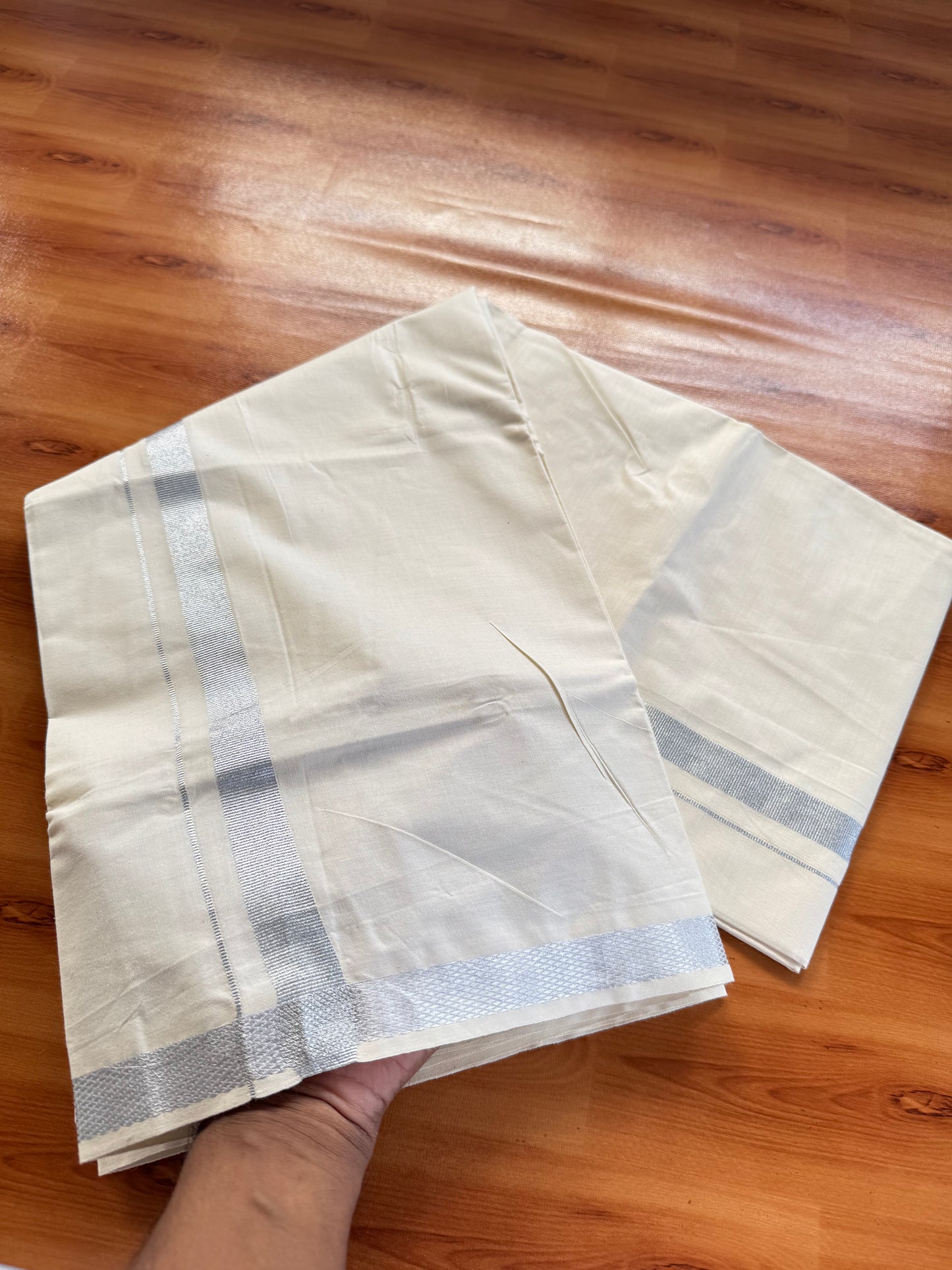 Single Off White Pure 100% Cotton - 10% Discount ! KaithariKada UnBleached Dhoti - 40s - 0.5inch Silver Kasav (2 meter / 4 muzham) - 2 KK5467 MC