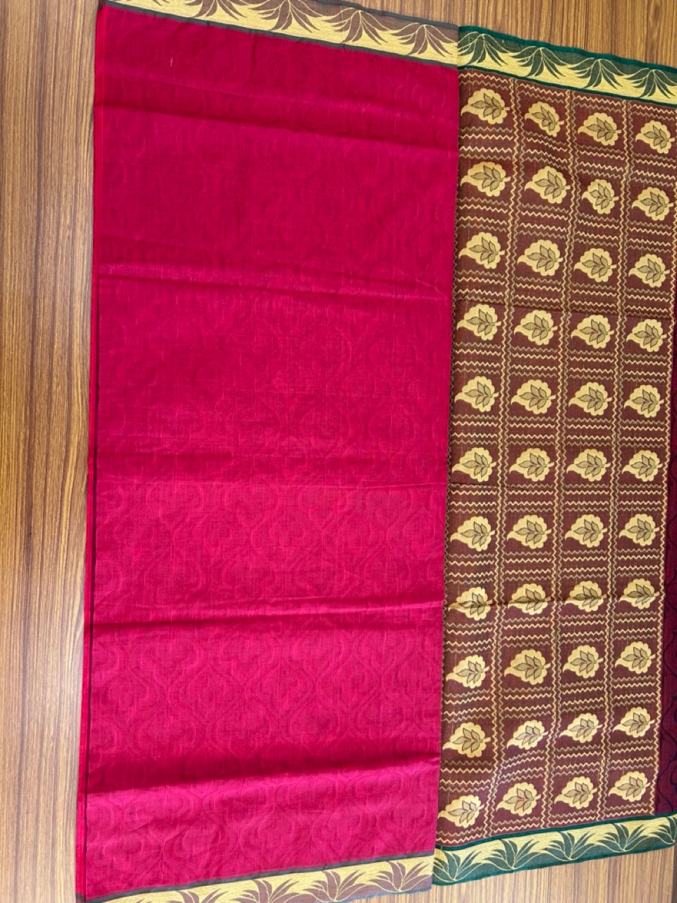 Kerala Colour Cotton Saree - Dark Reddish Pink Green & Sand Brown Flower Design Kara - Kaitharikada - 4KK1008RJT
