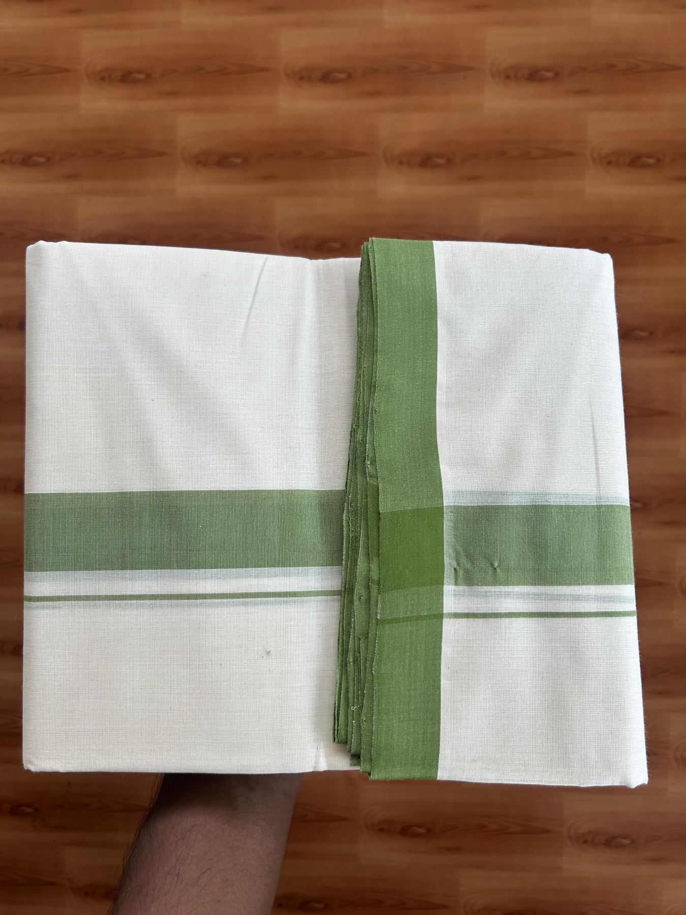 25% Discount! KaithariKada Handloom Millpaav - Kerala Handloom - Cotton Double Mundu/Dhoti Off white (Unbleached) - 80x90 - 1.25 inch Parrot Green Mulloth Kara 3.60 meter (8 Muzham) - 18 KK5383 RAM