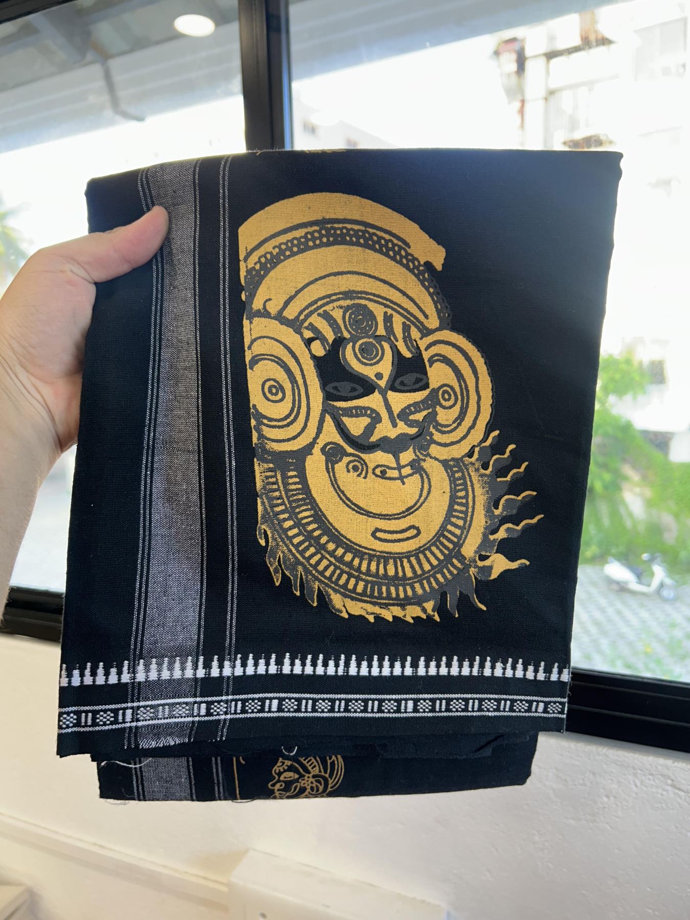 Kaitharikada - Single Kaily / Lungi - Mixed Cotton - 40s twisted - 1.75 inch Mustard Yellow Theyyam Design printed kuppadam kara with Black colour body (2 meter / 4 muzham) - 3 KK8055 SAT