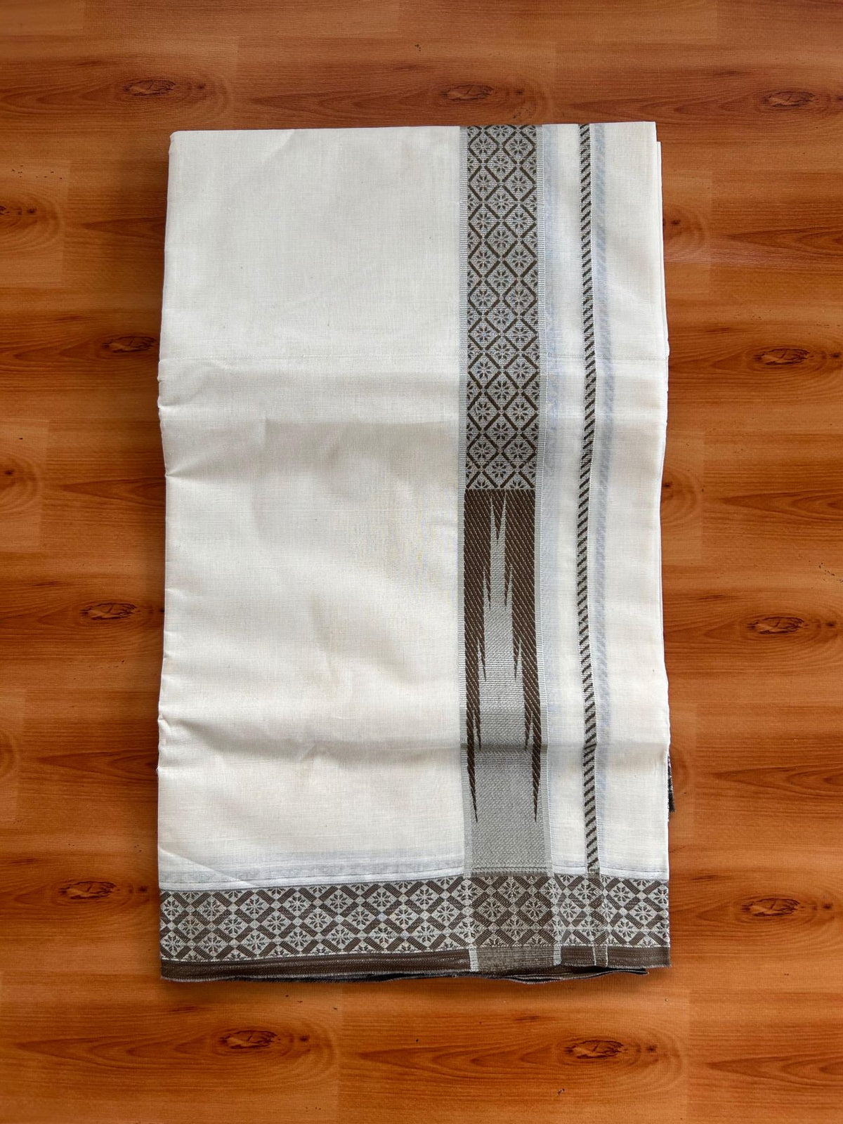 Double Off White (Unbleached) Mund/Dhoti - 20% Discount! KaithariKada 100% Cotton - 100x80- 1.5 inch Bronze Olive Silver Kasav Jacquard Design Chutty Kara 4 mtr (8.5 Muzham) - 40 KK5520 PMC