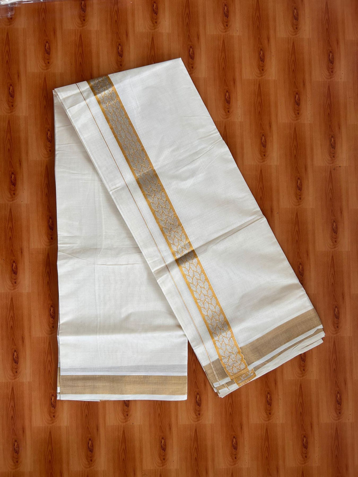 Double Off White (Unbleached) Mund/Dhoti - 20% Discount! KaithariKada Mixed Cotton - 60s - 1.5 inch Gold Silver Kasav Jacquard Design Kara 4 mtr (8.5 Muzham) - 42 KK5520 PMC