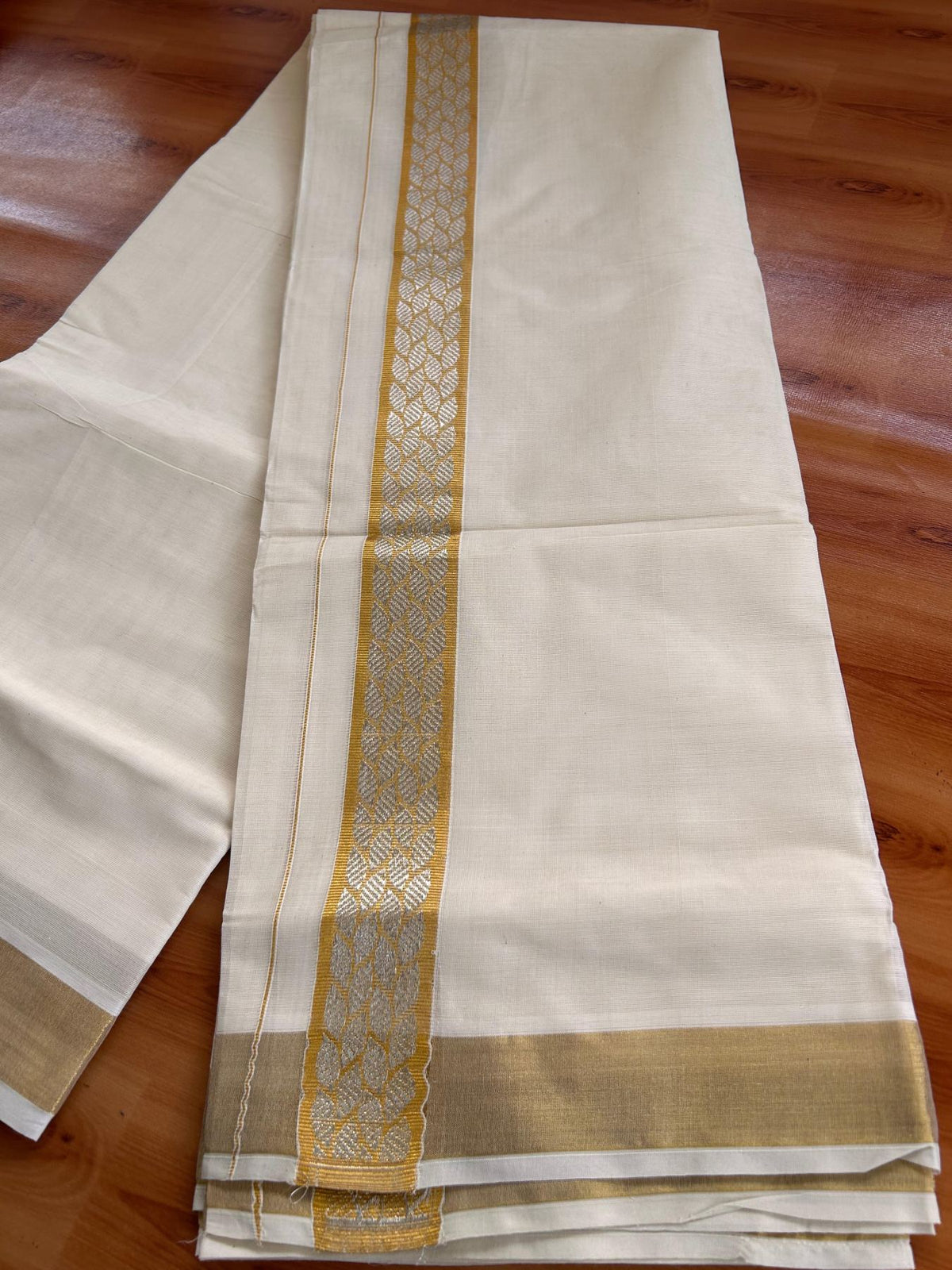 Double Off White (Unbleached) Mund/Dhoti - 20% Discount! KaithariKada Mixed Cotton - 60s - 1.5 inch Gold Silver Kasav Jacquard Design Kara 4 mtr (8.5 Muzham) - 42 KK5520 PMC