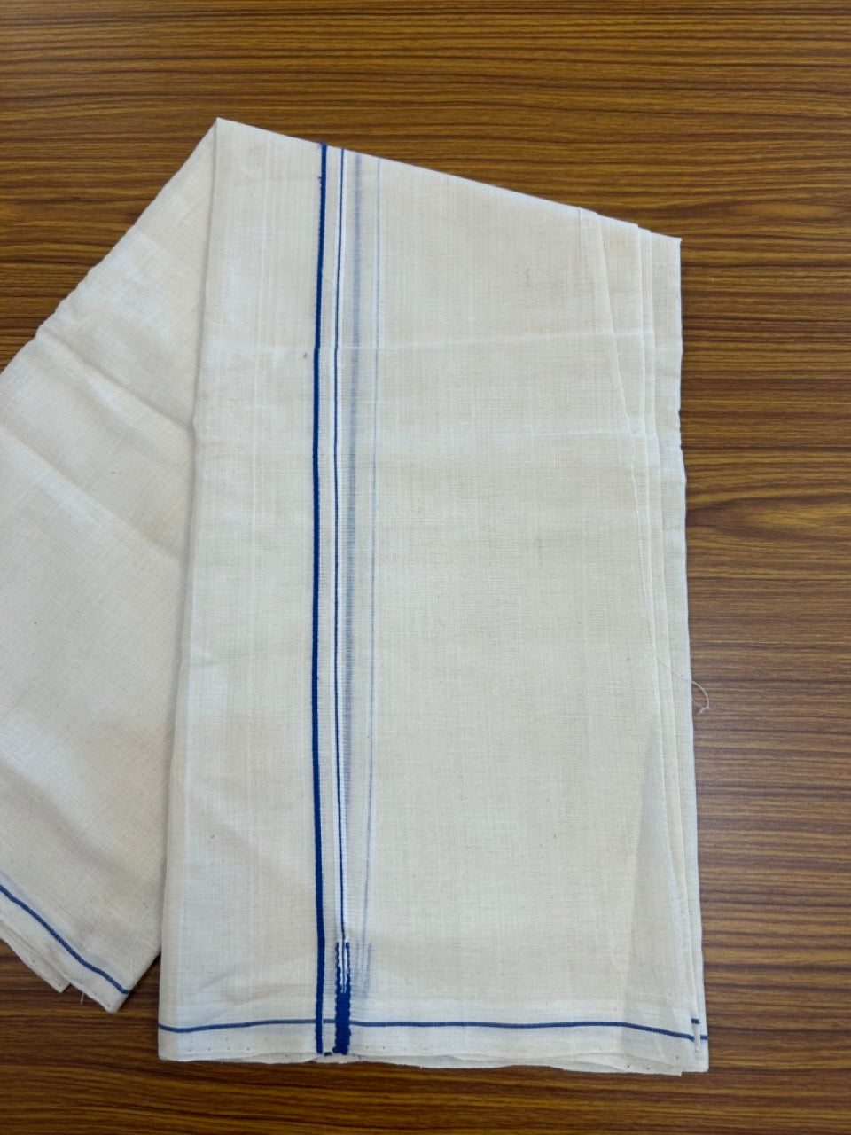 KaithariKada HANDLOOM UNAKKUPAAV Balaramapuram - 100% PURE Cotton Off White (Unbleached) Neriyath - 0.5 cm Royal Blue Kara - 1 KK5277 ELA