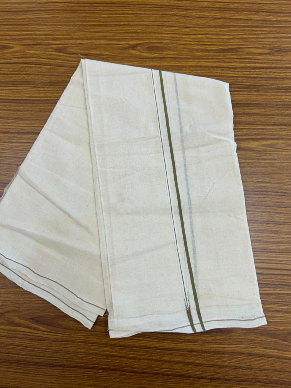KaithariKada HANDLOOM UNAKKUPAAV Balaramapuram - 100% PURE Cotton Off White (Unbleached) Neriyath - 0.5 cm Light Olive Green Kara - 2 KK5277 ELA