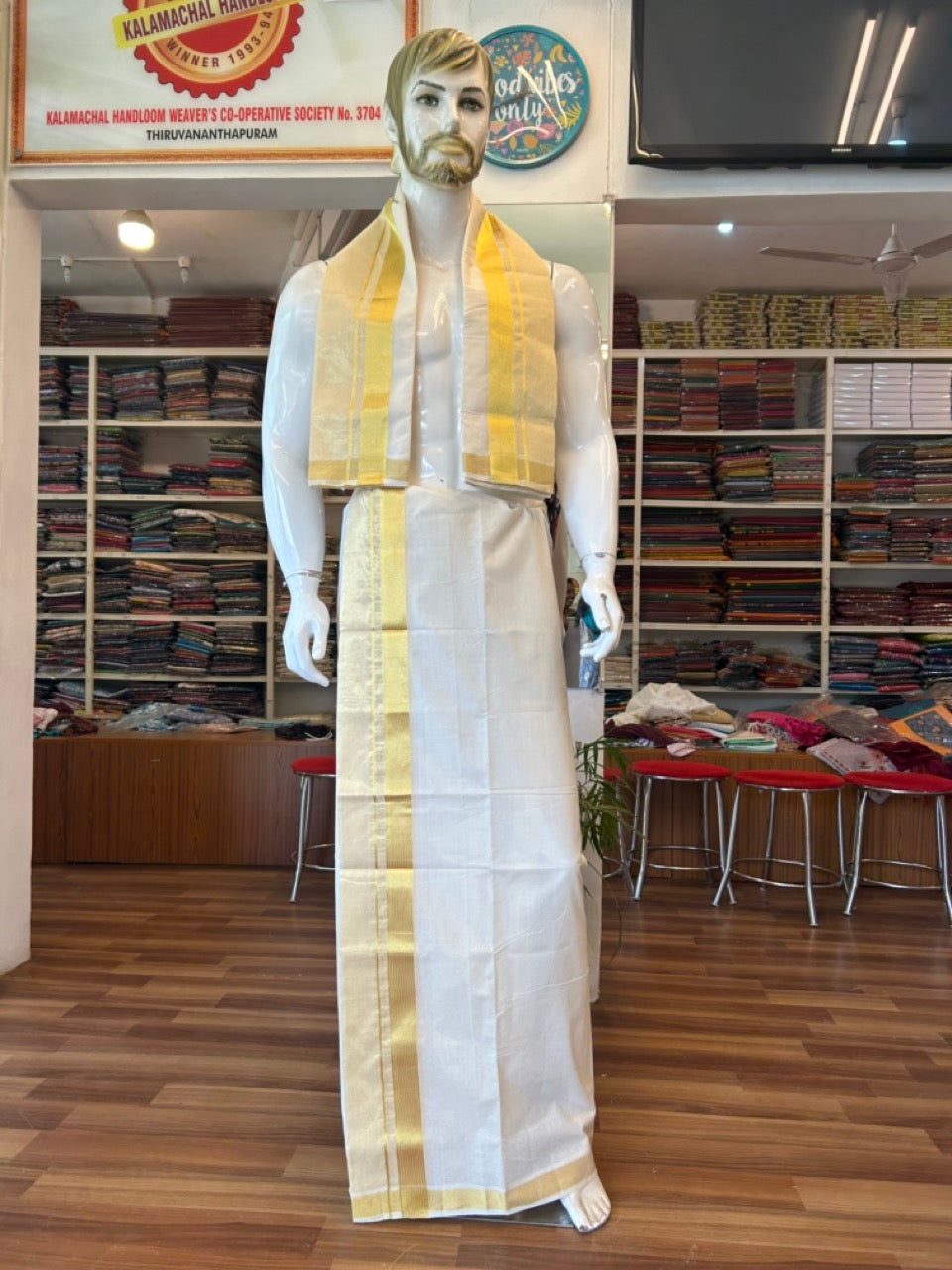KaithariKada HANDLOOM UNAKKUPAAV Balaramapuram - 100% PURE Cotton Off White  (Unbleached) Mundu/Dhoti & Neriyath set - 7 Inch Kasavu stripes tissue Kara - 10KK5097ABH