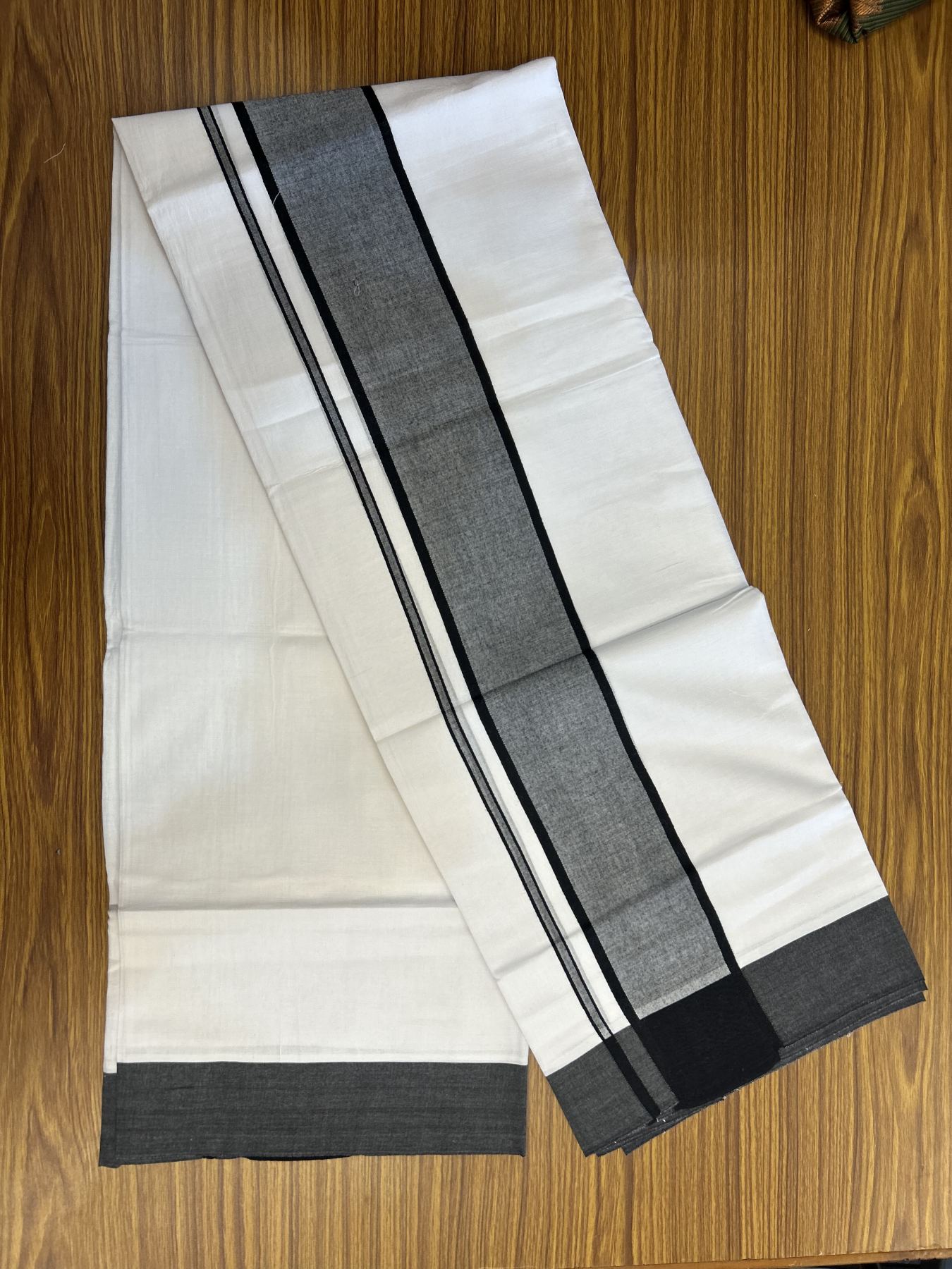 20% Discount! KaithariKada Balaramapuram 100% Cotton Double Pure white Mundu/Dhoti- 100X80 - 2.25 inch Black kara - 4 mtr ( 8.5 muzham) - 3 KK5341 VIN