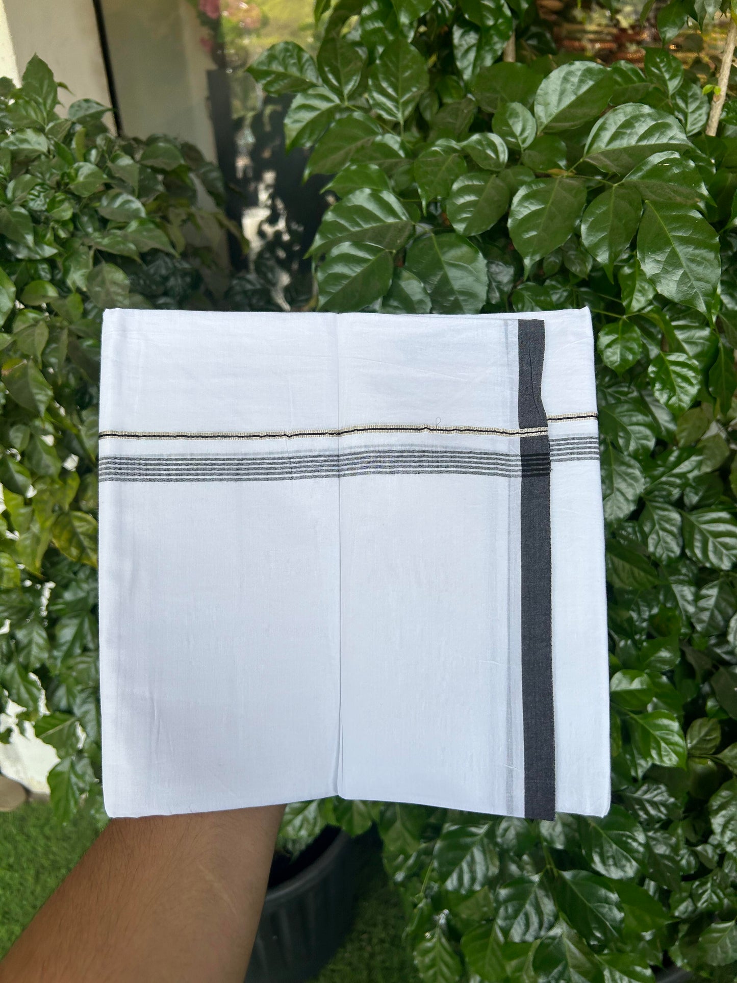 20% Discount ! KaithariKada Balaramapuram 100% Cotton Pure white Double Mundu/Dhoti - 100x80 - 0.5 inch Silver Kasav & Black striped Kara Between 3.78 - 3.90 m (8 muzham) - 97 KK5363 VIN