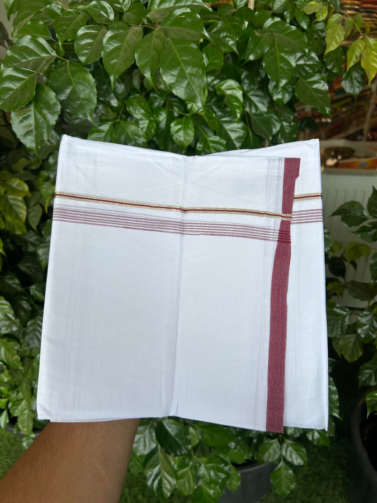 20% Discount ! KaithariKada Balaramapuram 100% Cotton Pure white Double Mundu/Dhoti - 100x80 - 0.5 inch Silver Kasav & Maroon shaded striped Kara Between 3.78 - 3.90 m (8 muzham) - 99 KK5363 VIN