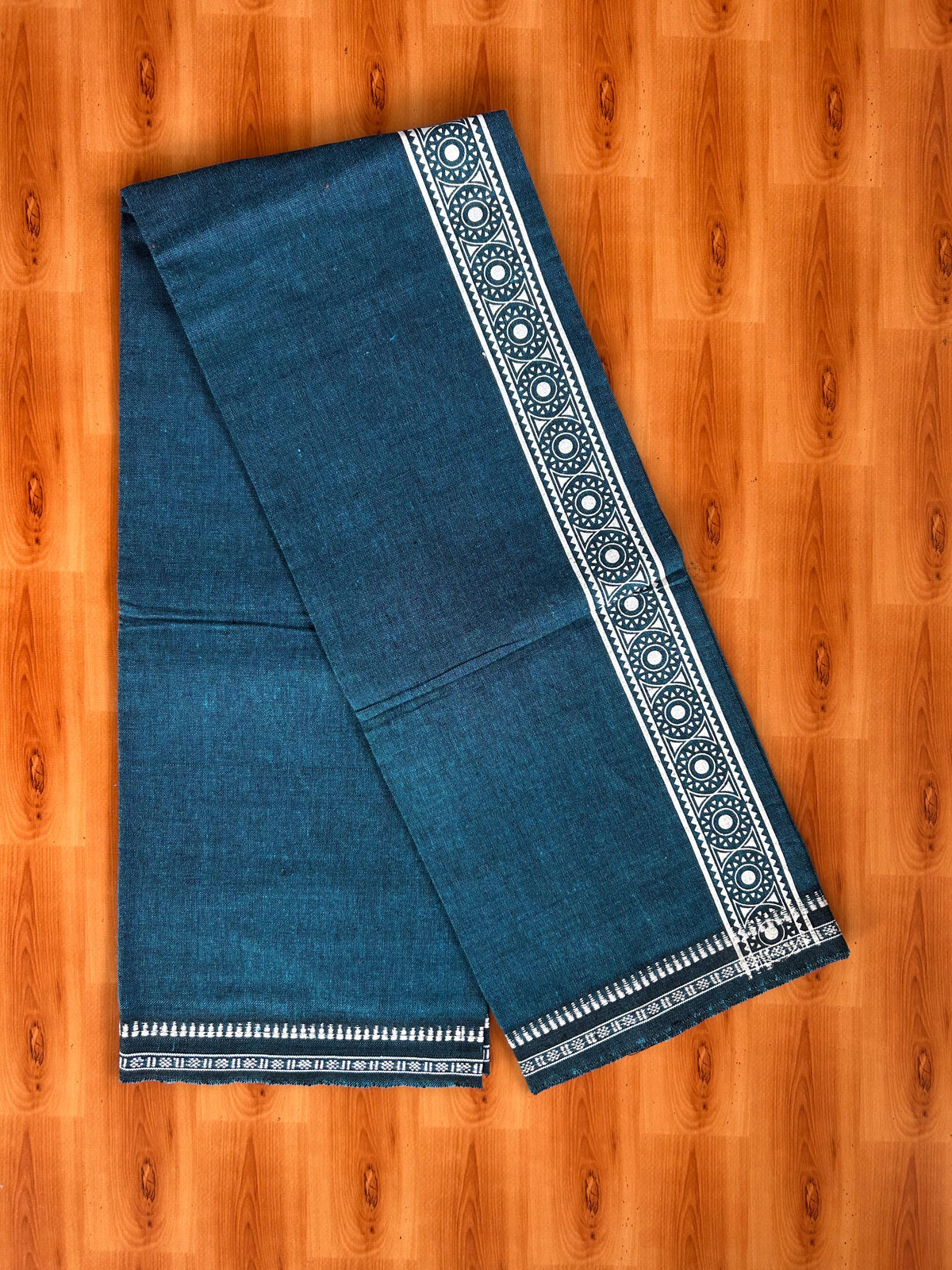 Kaitharikada - Single Kaily / Lungi - Mixed Cotton - 20s twisted - 2 inch White Printed kara with Peacock Blue & Black Shaded colour body (2 meter / 4 muzham) - 17 KK8082 SAT