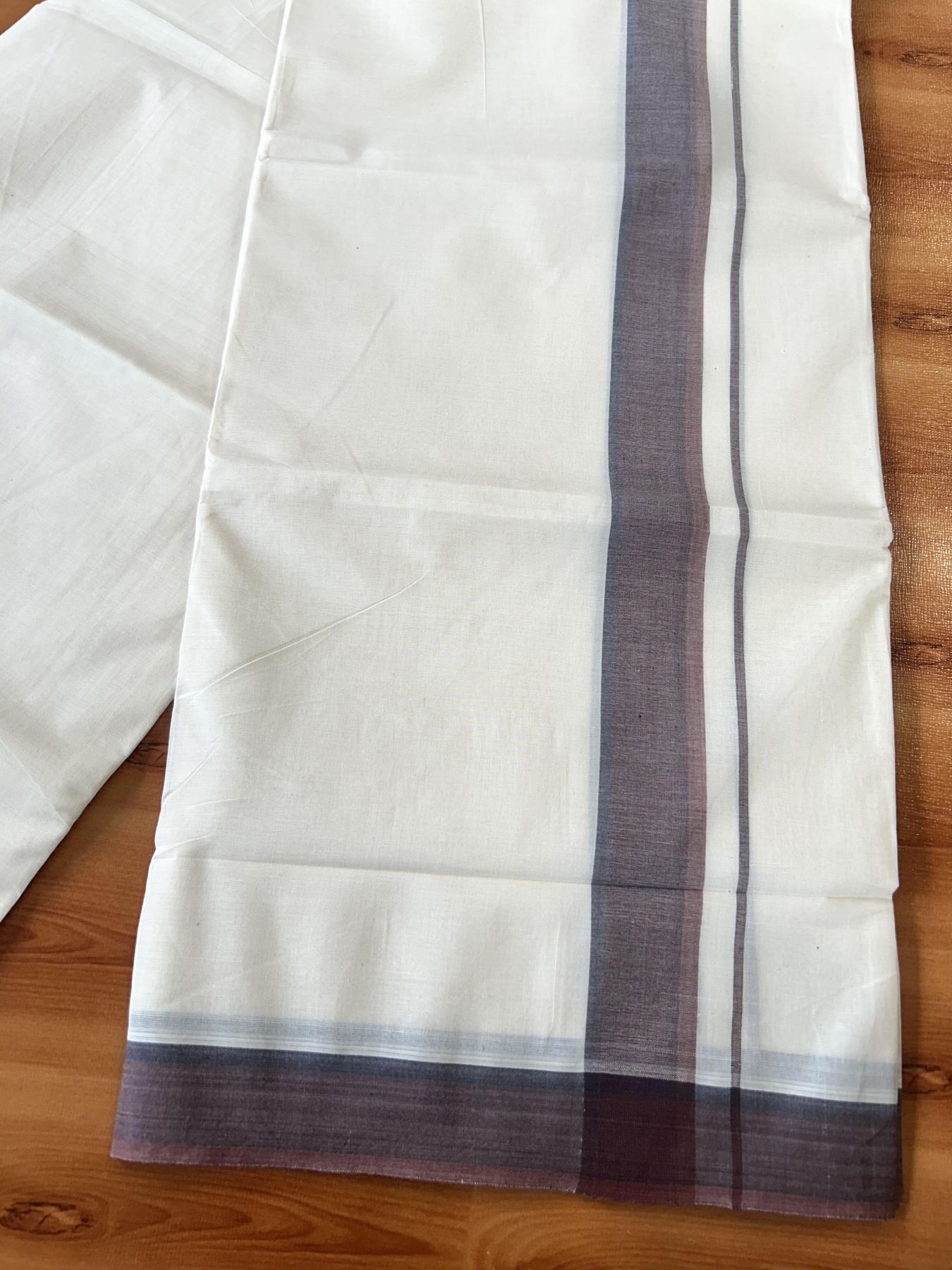 Double Off White (Unbleached) Mundu/Dhoti - 20% Discount! KaithariKada Pure Cotton - 100X80 - 1.5 inch Brown & Light Brown Shaded Striped Kara 4 mtr (8.5 Muzham) - 79 KK5452 THI