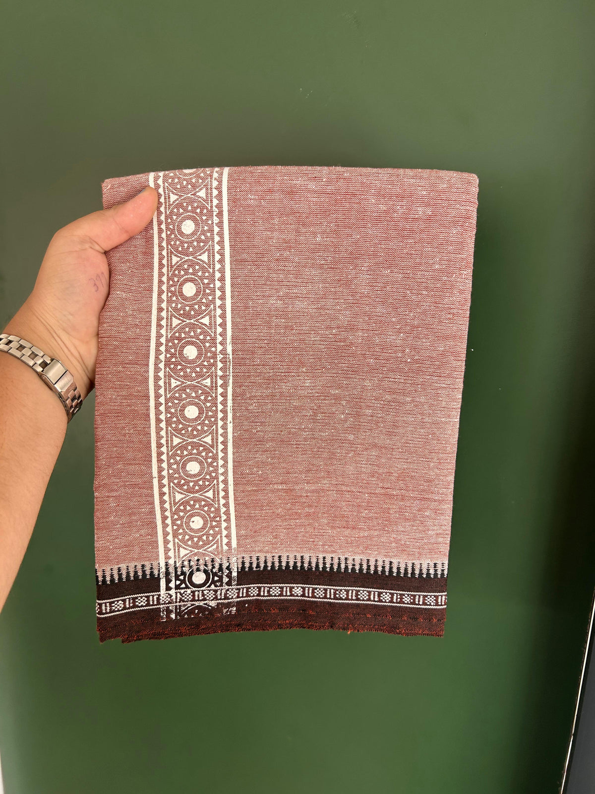 Kaitharikada - Single Kaily / Lungi - Mixed Cotton - 20s twisted - 2 inch White Printed kara with Peach Brown & White Shaded colour body (2 meter / 4 muzham) - 18 KK8082 SAT