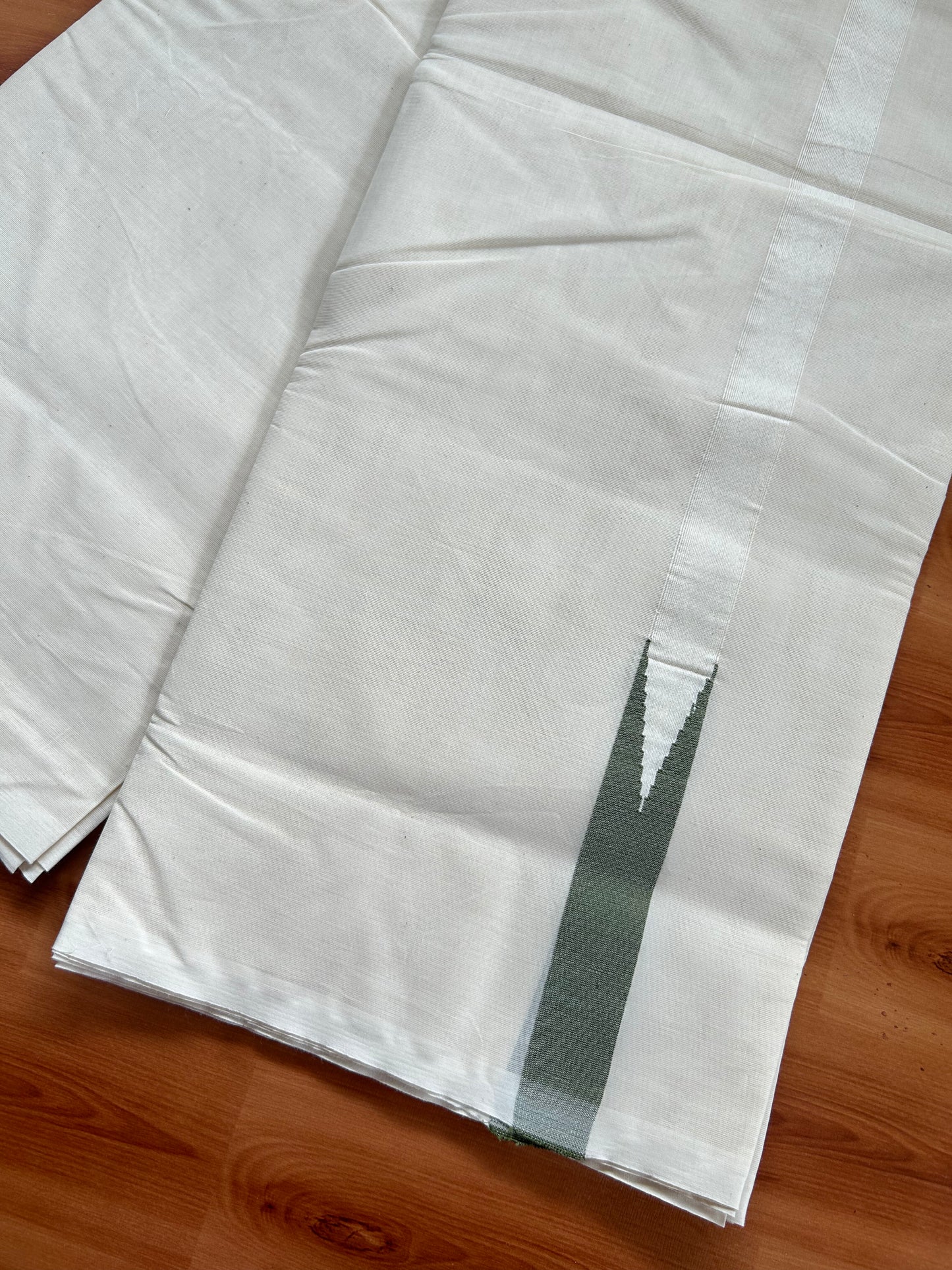 20% Discount! KaithariKada Balaramapuram 100% Cotton Double Off white Mundu/Dhoti- 100x100 - 1 inch Puliyilakkara Olive Green Chutty Kara - 3.88m - 15 KK5381 ASH
