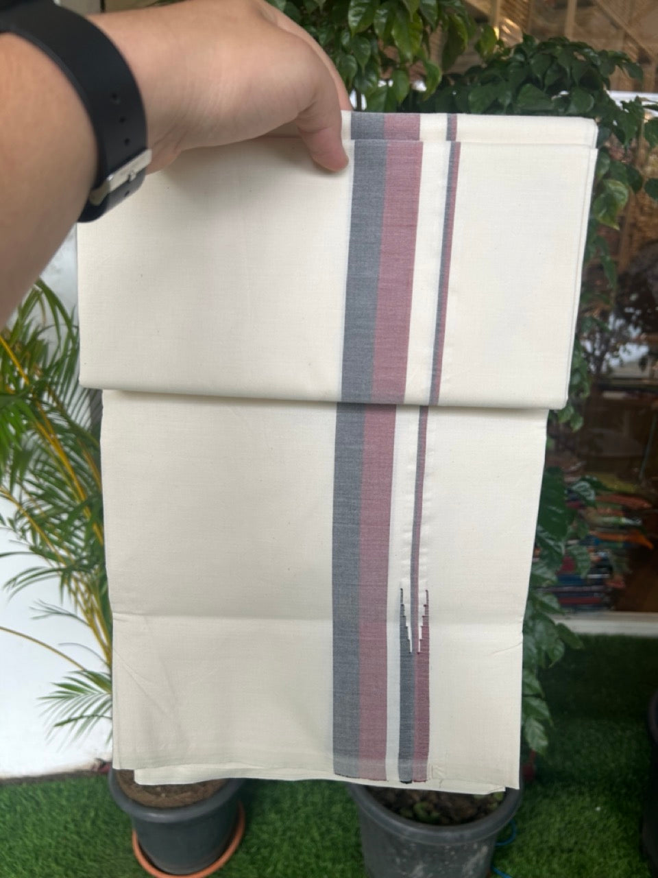 DMK Veshti - 20% Discount !! KaithariKada Balaramapuram 100% COTTON SINGLE OFF WHITE- (Unbleached) Mundu/Dhoti-100X100 -1.25 inch Puliyilakkara Maroon & Black Shaded Chutty (2 meter / 4 muzham) - 5KK5185ASH