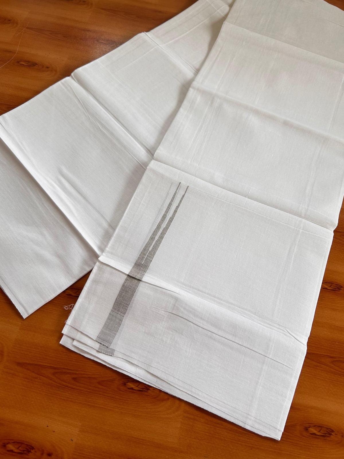 Single Pure white - Kaitharikada 100% Pure Cotton 70x30 Thread Mundu / Dhoti - Puliyilakkara 0.5 inch Greyish Brown Stripes Chutty (2 meters / 4 mulam) - 5 KK5521 THI
