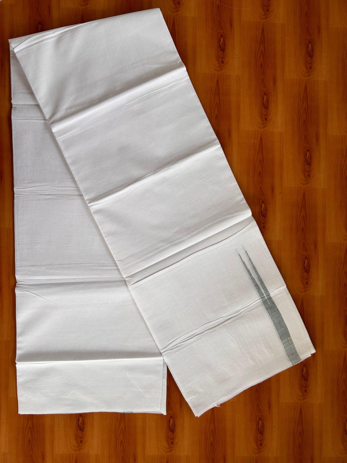 Single Pure white - Kaitharikada 100% Pure Cotton 70x30 Thread Mundu / Dhoti - Puliyilakkara 0.5 inch Green Stripes Chutty (2 meters / 4 mulam) - 6 KK5521 THI