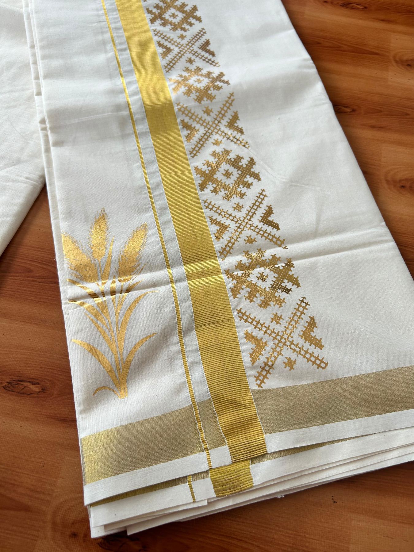 Double Off White (Unbleached) Mundu/Dhoti - 20% Discount!! KaithariKada Mixed Cotton (60s) - 3 inch Gold Kasav Printed Designer Kara 4 mtr (8.5 Muzham) - 4 KK5487 CKS