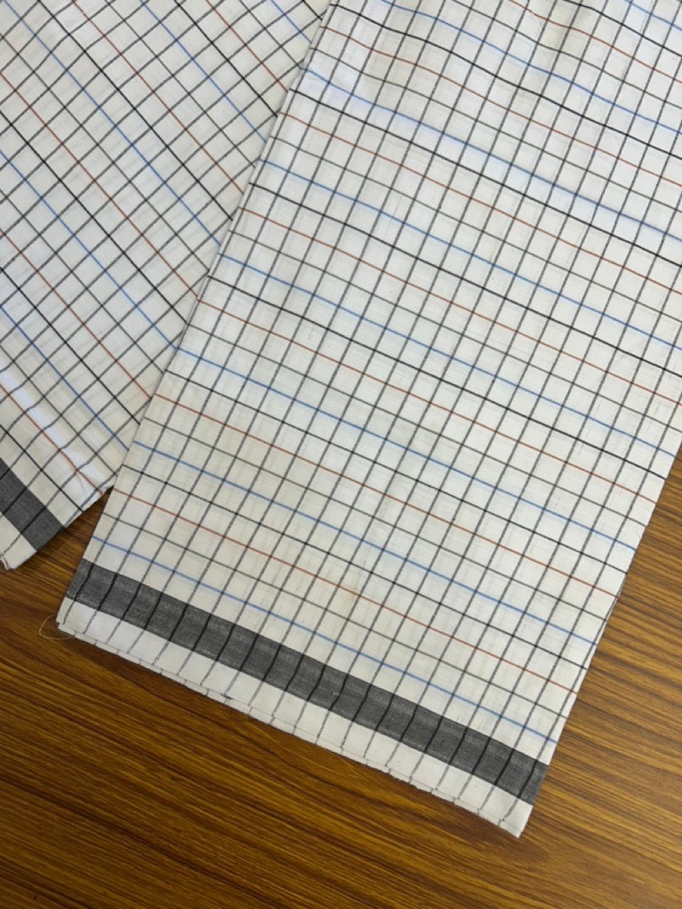 10% DISCOUNT ! KaithariKada Kalamachal 100% Pure Cotton - (80X80) Twisted Thread Handloom Single Mundu/Dhoti - White Check COLOUR  BODY & Black Blue Brown striped Kara- 4 KK5308 KAL