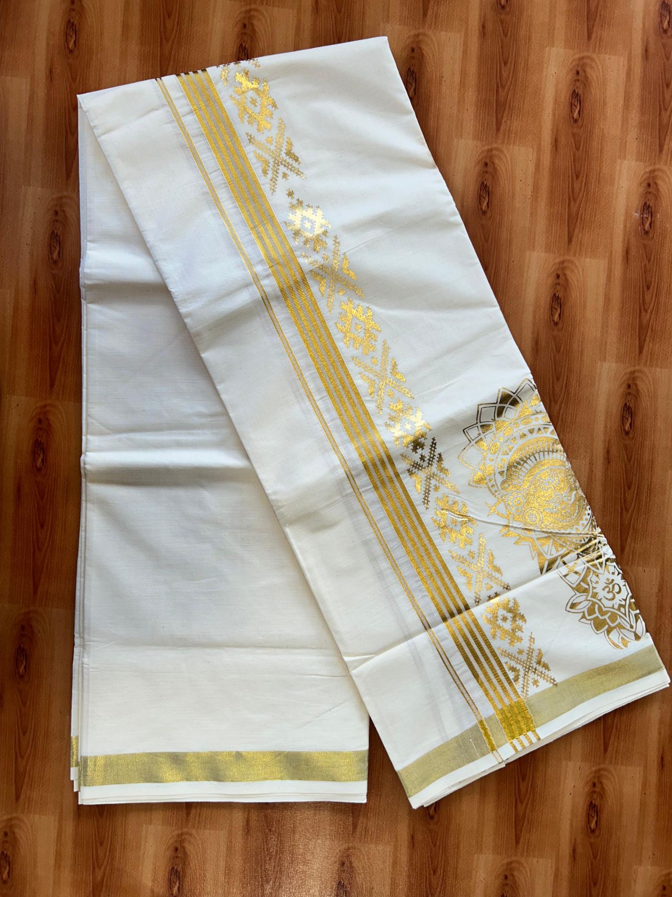 Double Off White (Unbleached) Mundu/Dhoti - 20% Discount!! KaithariKada Mixed Cotton (60s) - 2.5 inch Gold Kasav Striped & Printed Designer Kara 4 mtr (8.5 Muzham) - 11 KK5487 CKS