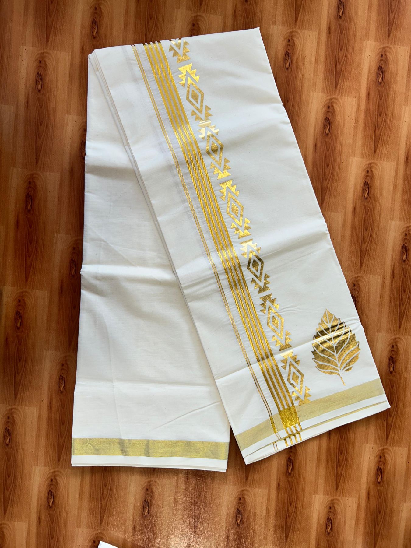 Double Off White (Unbleached) Mundu/Dhoti - 20% Discount!! KaithariKada Mixed Cotton (60s) - 2.5 inch Gold Kasav Striped & Printed Designer Kara 4 mtr (8.5 Muzham) - 12 KK5487 CKS