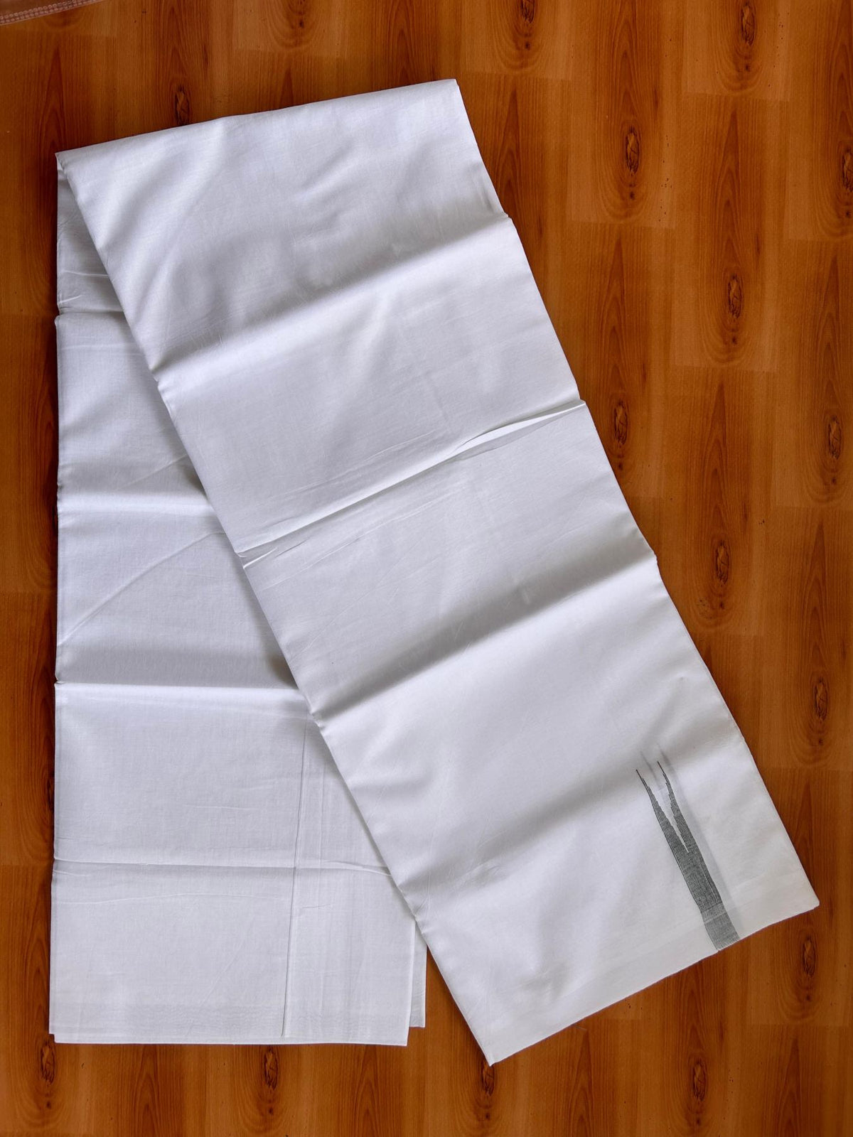 Double Pure White Mundu/Dhoti - 20% Discount !! KaithariKada Balaramapuram 100% Cotton - 100x80 - 0.75 inch Green Striped Chutty Kara 3.90 mtr (8 muzham) - 32 KK5515 CKS