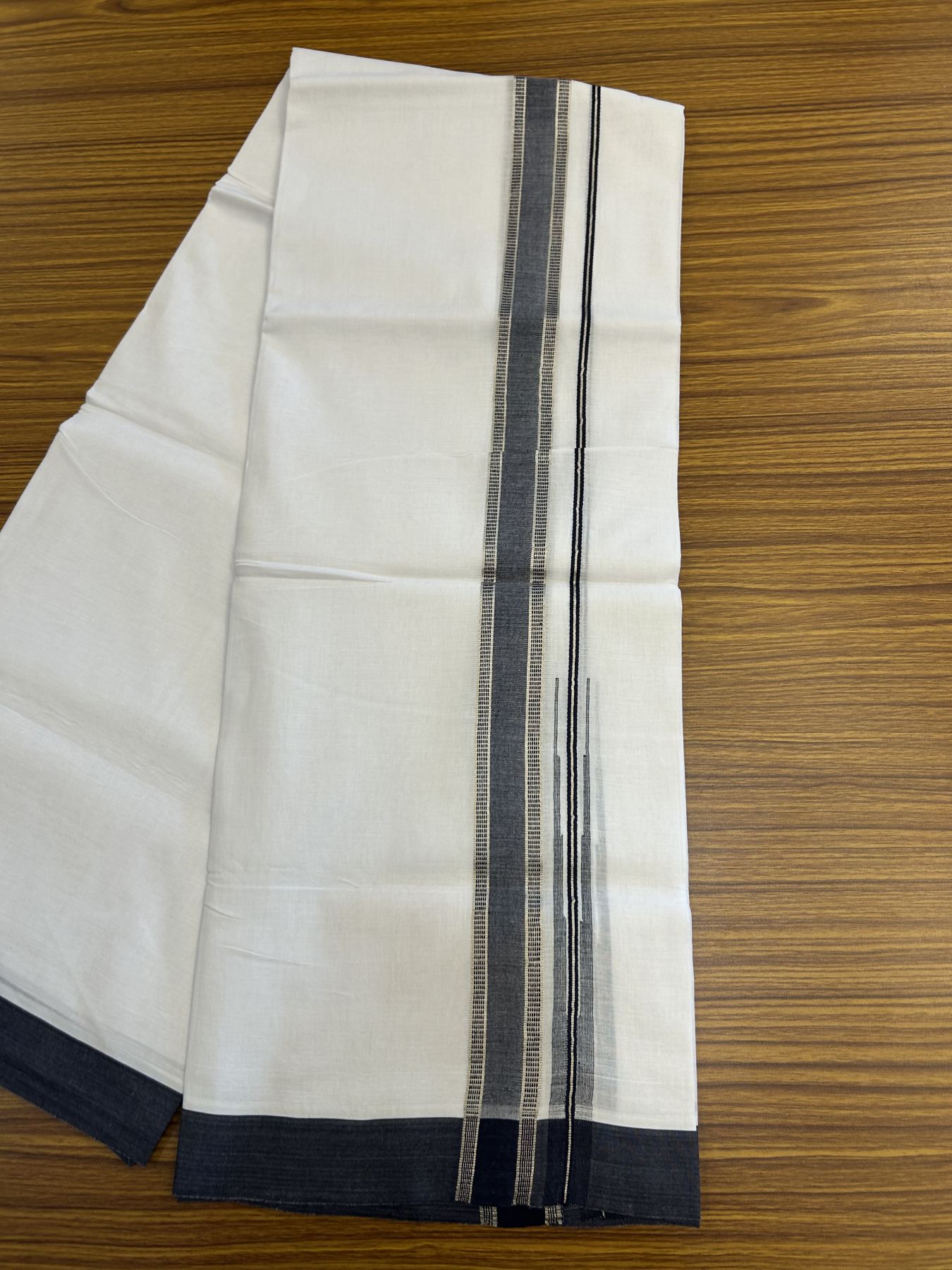 20% Discount! KaithariKada Balaramapuram 100% Cotton Double Pure white Mundu/Dhoti- 100X80 - 1.25 inch Puliyilakkara Silver Kasav & Navy Blue Chutty Kara - 4 mtr ( 8.5 muzham) - 61 KK5341 VIN